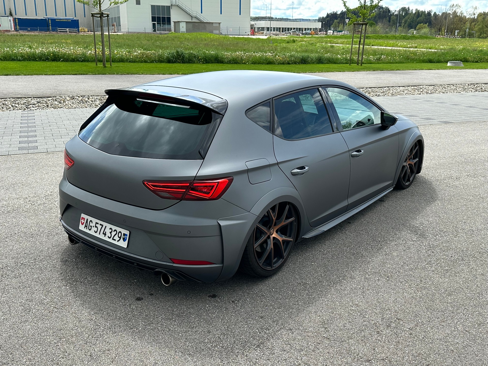 SEAT Leon 2.0 TSI Cupra R DSG-image-4