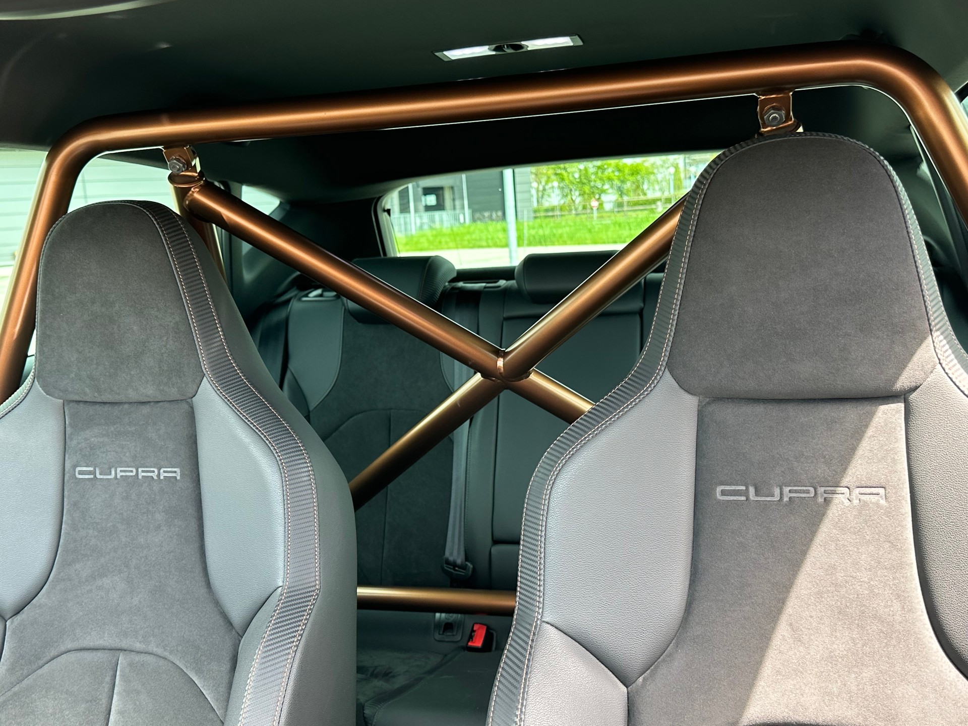 SEAT Leon 2.0 TSI Cupra R DSG-image-3