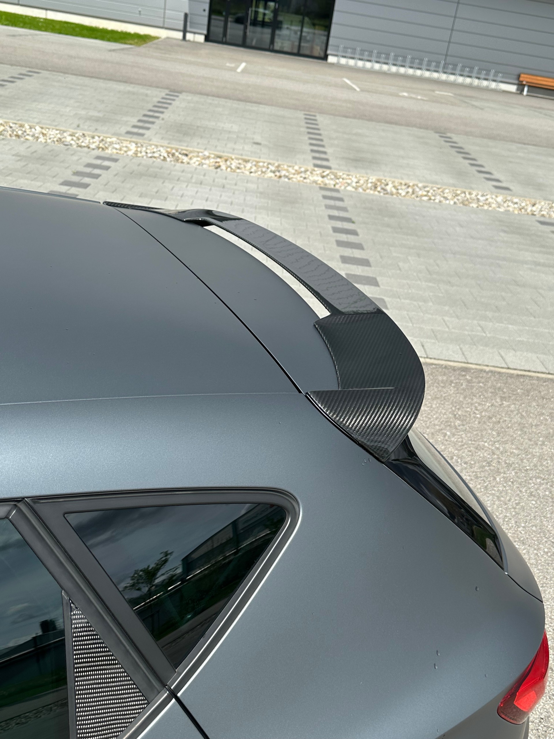 SEAT Leon 2.0 TSI Cupra R DSG-image-6
