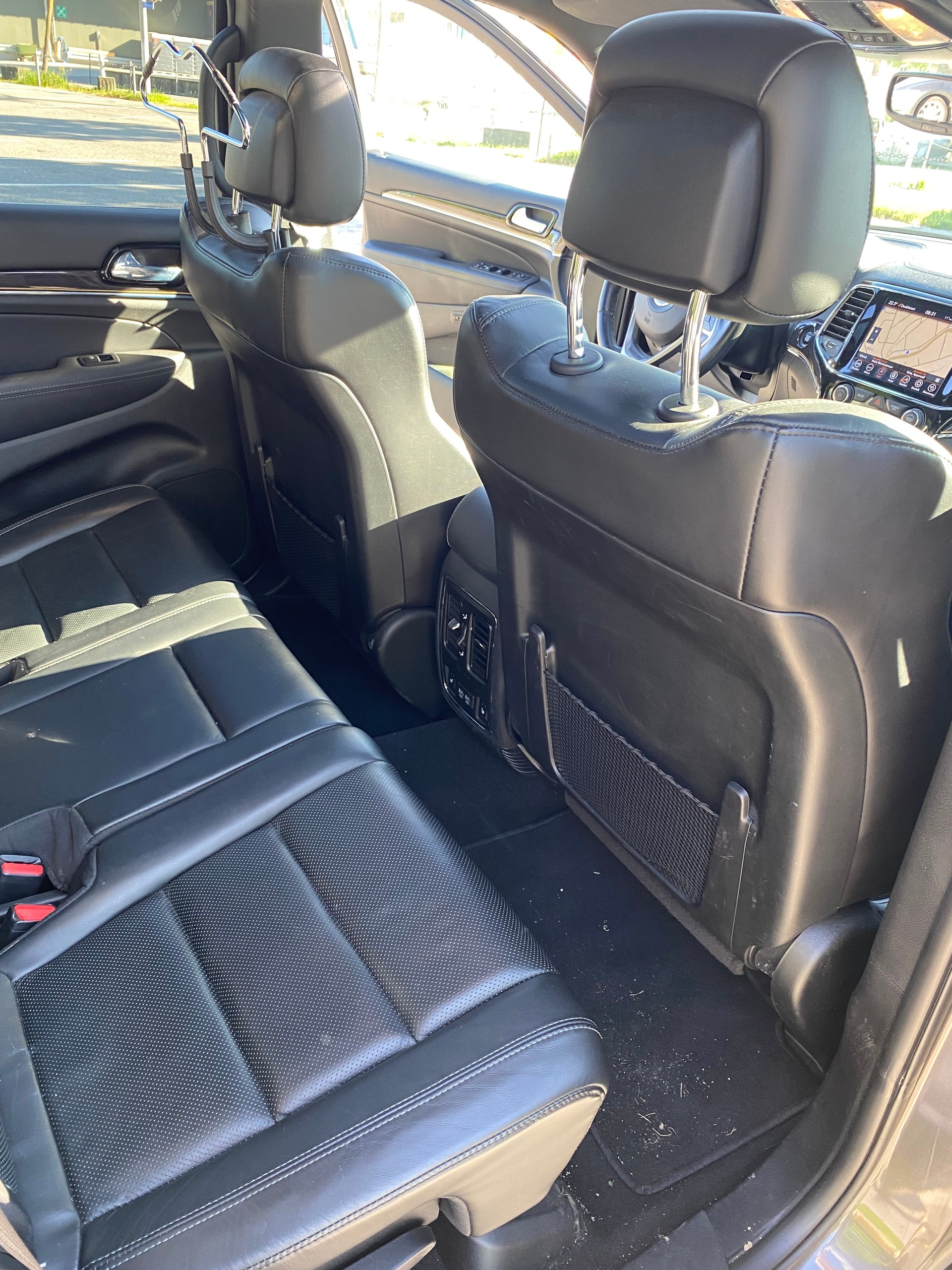 JEEP Grand Cherokee 3.0 CRD Overland Automatic-image-16