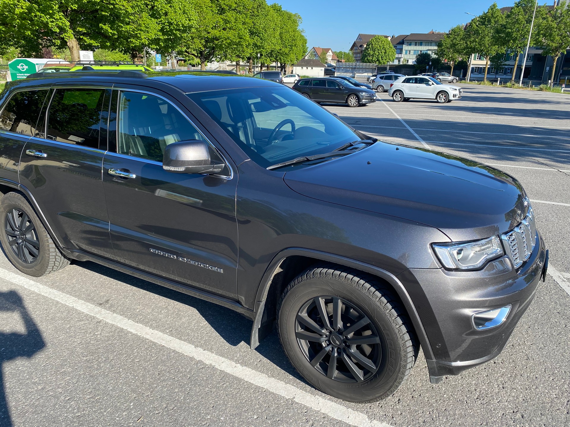 JEEP Grand Cherokee 3.0 CRD Overland Automatic-image-12