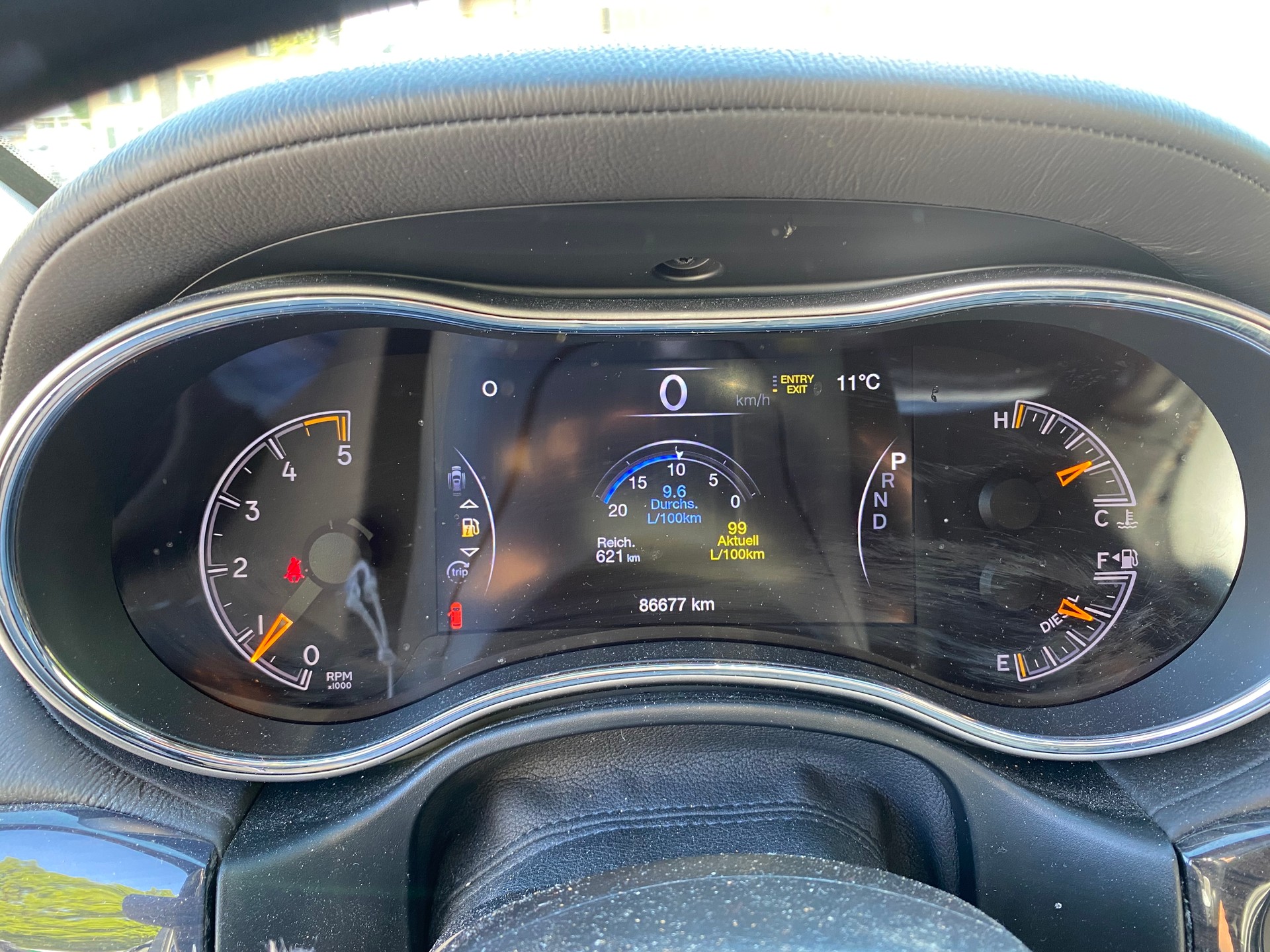 JEEP Grand Cherokee 3.0 CRD Overland Automatic-image-4