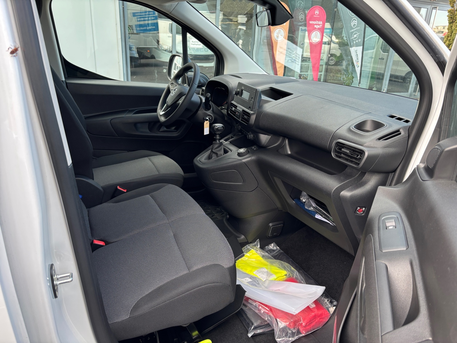 OPEL Combo Cargo 1.5 s/s 4x4-image-16