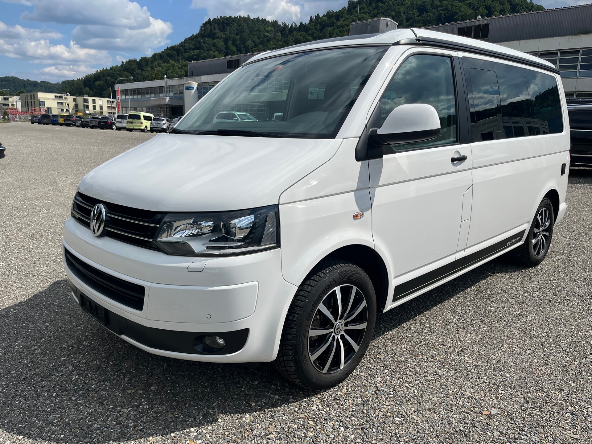 VW T5 California 2.0 Bi-TDI Beach Edition 4Motion DSG-image-2