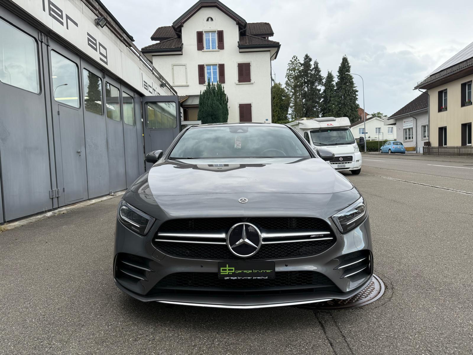 MERCEDES-BENZ A 35 AMG 4Matic Speedshift-image-1