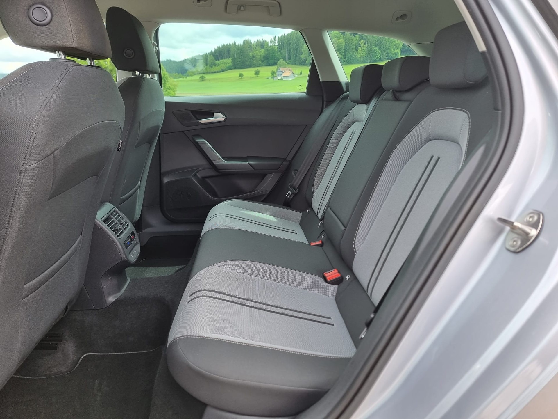 SEAT Leon ST 2.0 TDI EVO DSG Style-image-6