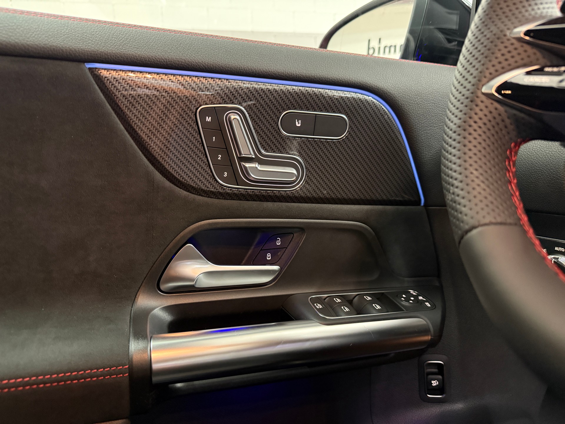 MERCEDES-BENZ GLA 200 Night Star-image-15
