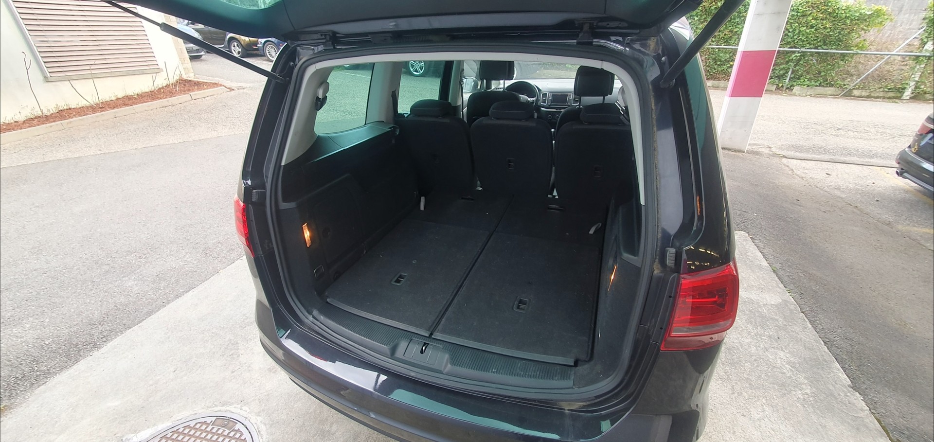 VW Sharan 2.0 TDI BMT Comfortline 4Motion DSG-image-1