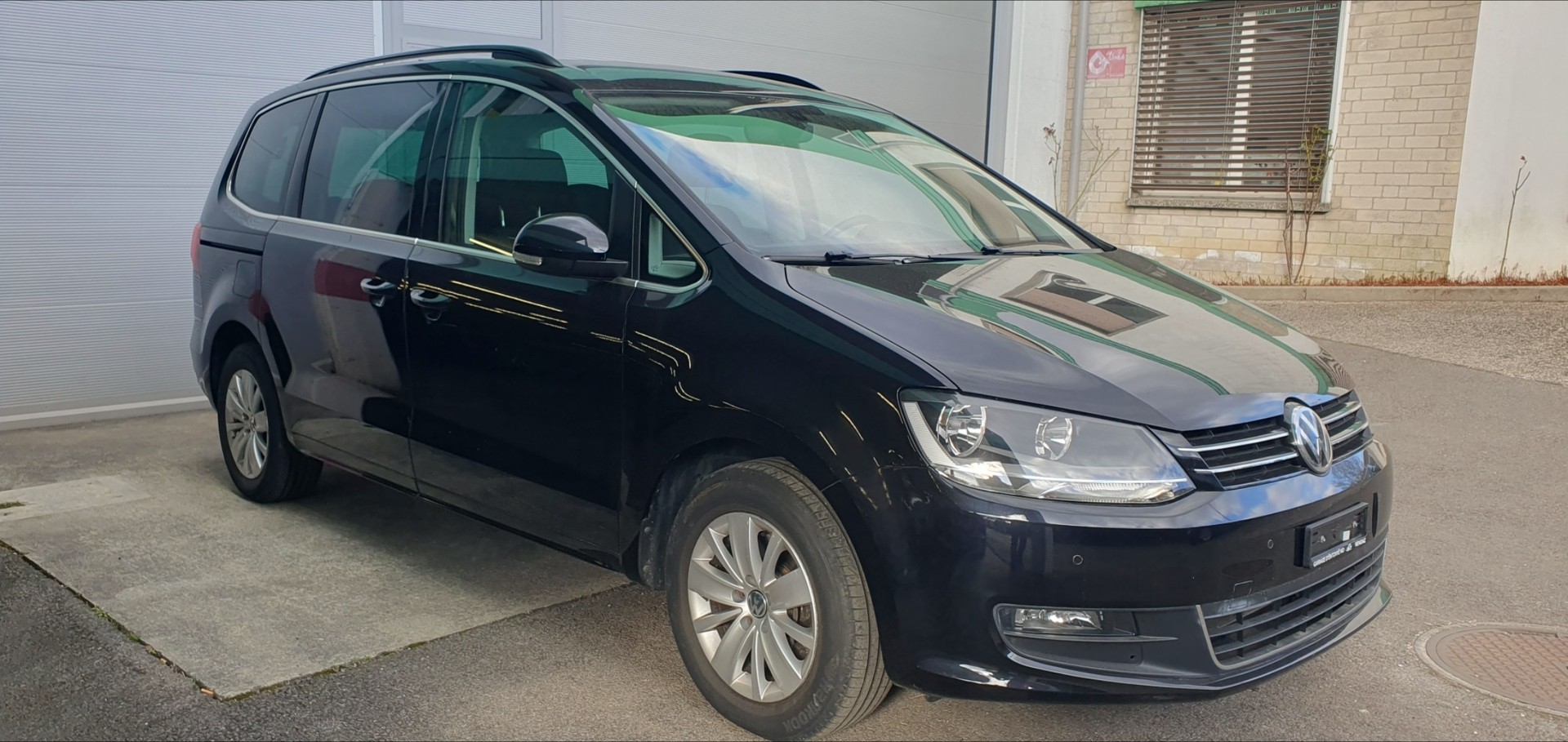 VW Sharan 2.0 TDI BMT Comfortline 4Motion DSG-image-9