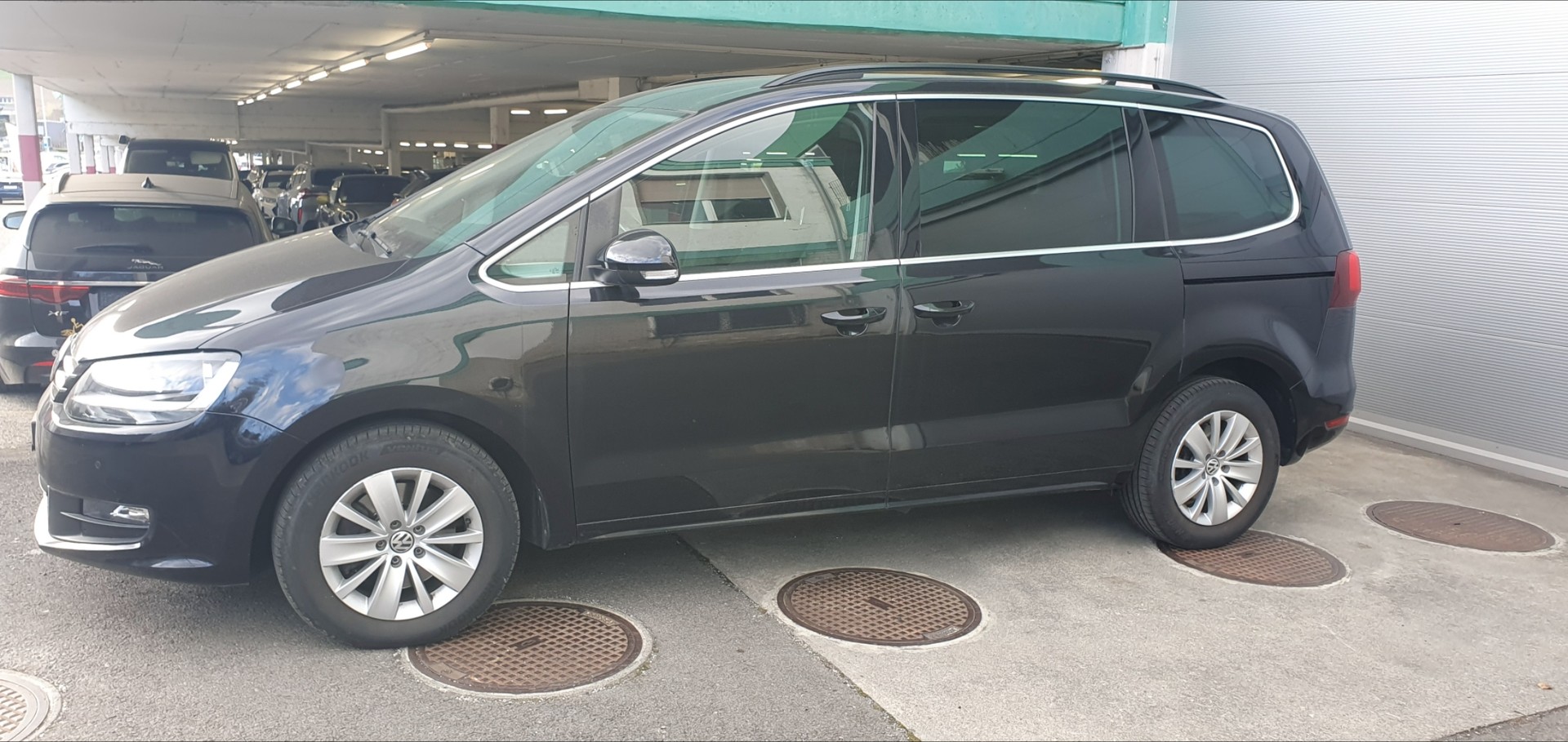 VW Sharan 2.0 TDI BMT Comfortline 4Motion DSG-image-4
