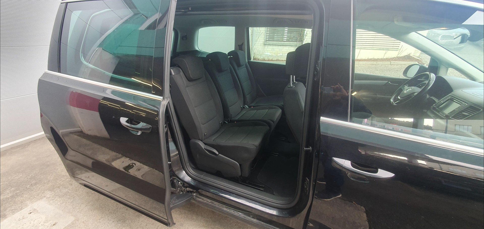 VW Sharan 2.0 TDI BMT Comfortline 4Motion DSG-image-6