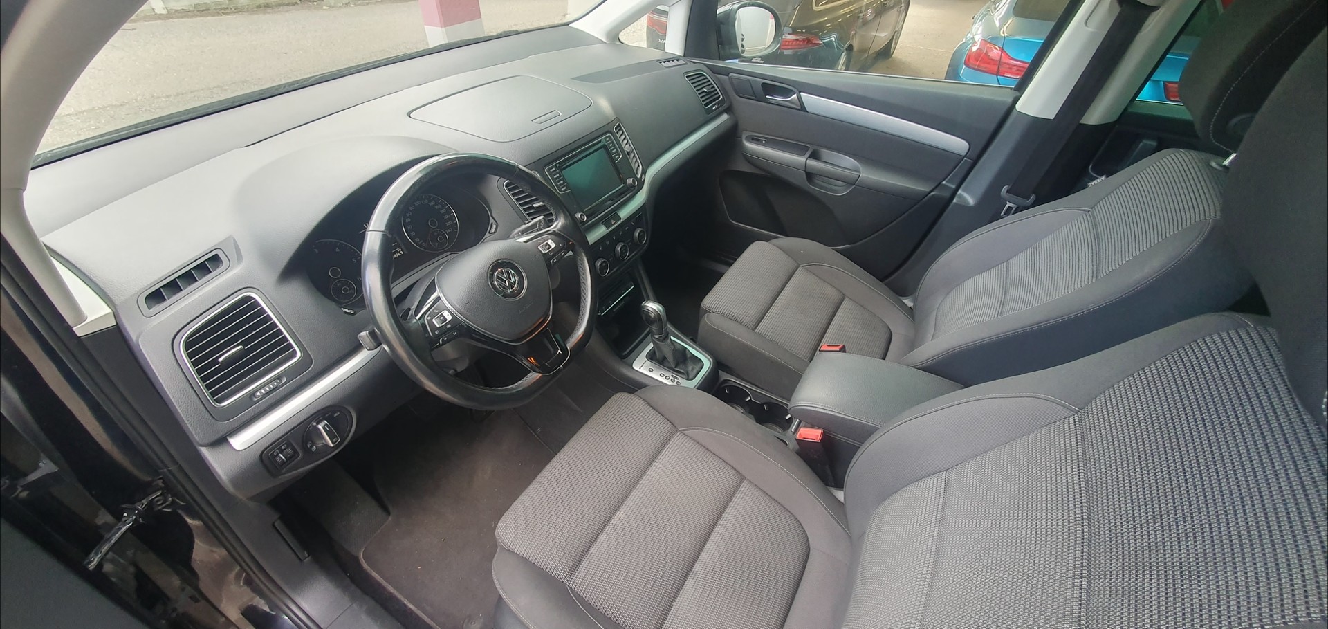 VW Sharan 2.0 TDI BMT Comfortline 4Motion DSG-image-12