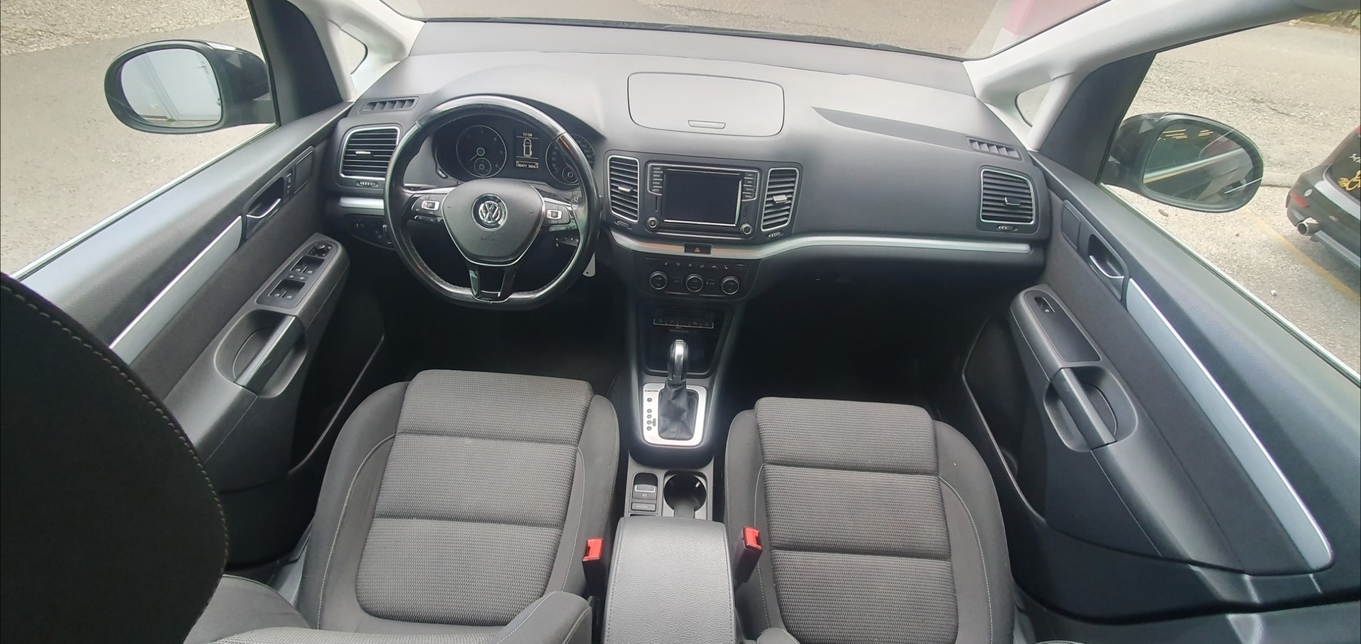 VW Sharan 2.0 TDI BMT Comfortline 4Motion DSG-image-14