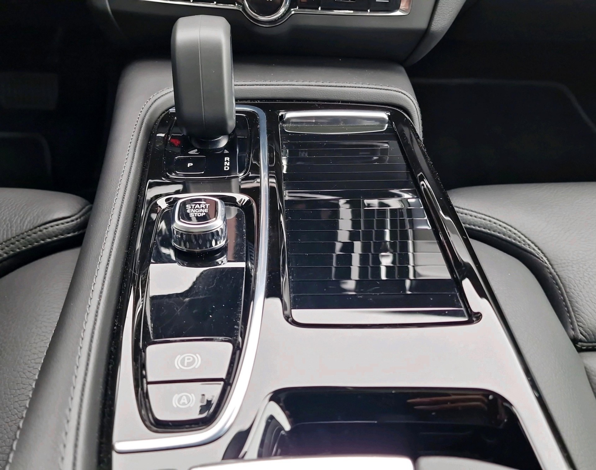 VOLVO V90 2.0 T6 TE Ultra Bright eAW-image-19
