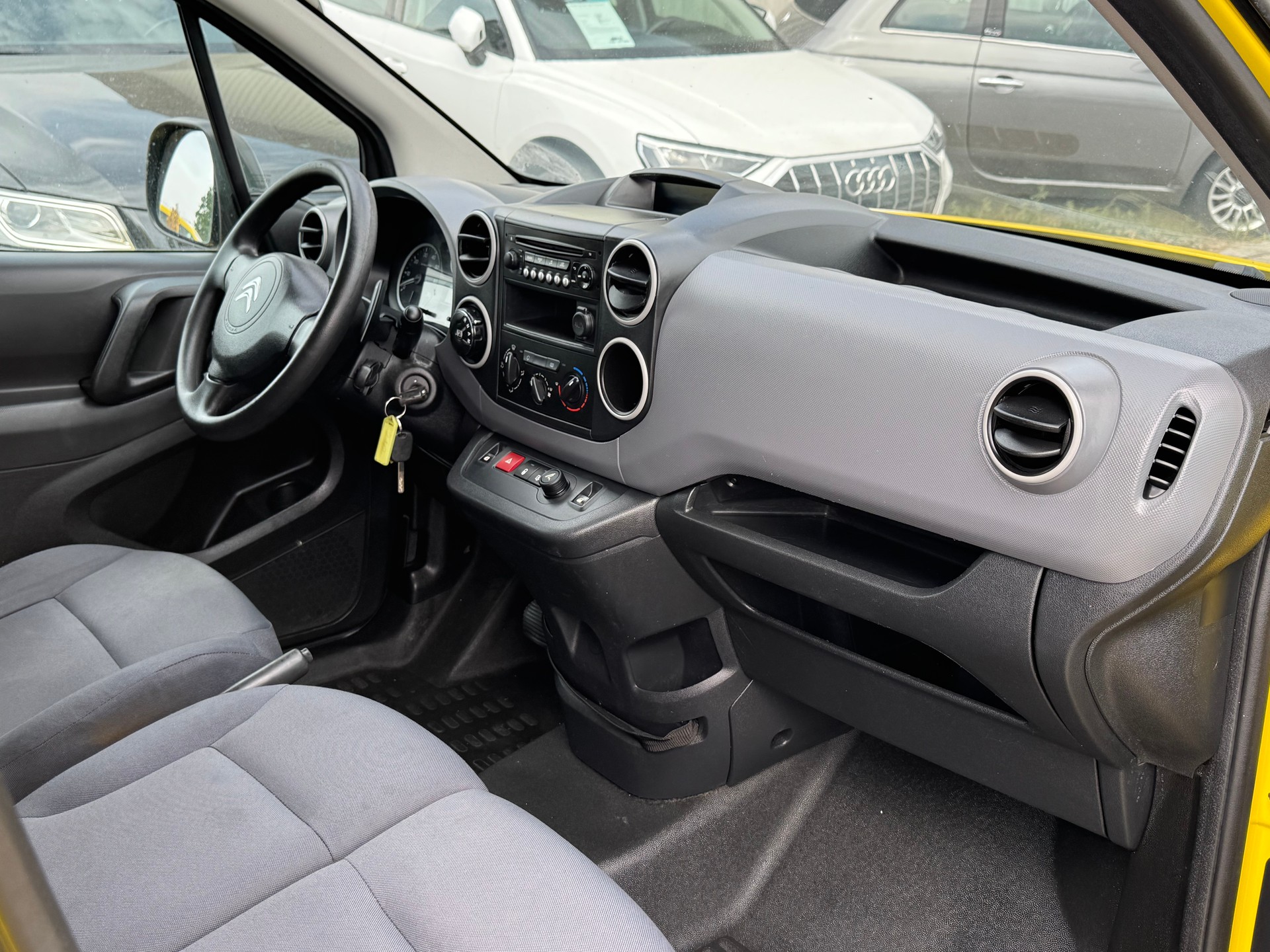 CITROEN Berlingo 1.6 BlueHDi 100 S&S Komfort ETG6-image-5