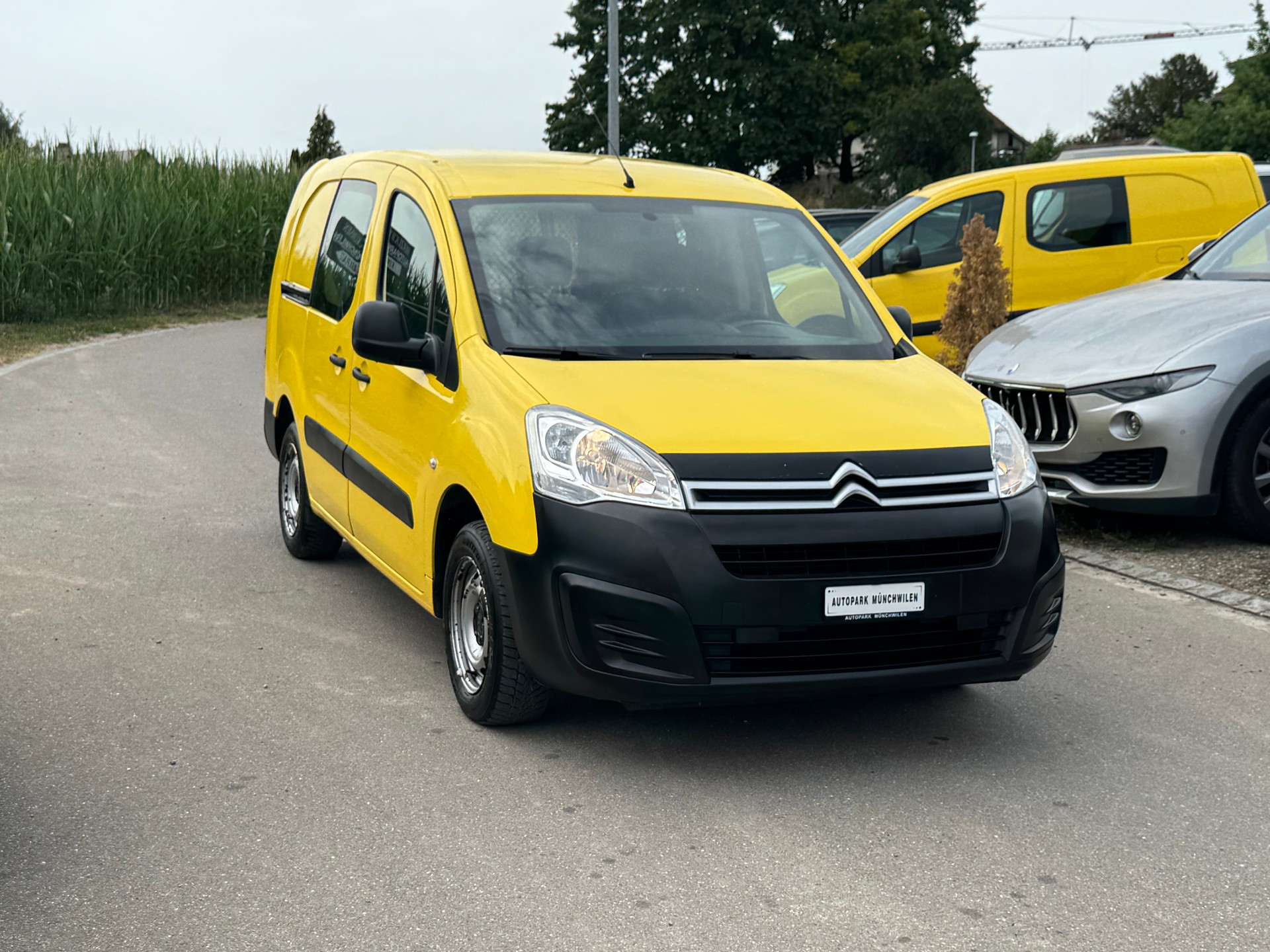 CITROEN Berlingo 1.6 BlueHDi 100 S&S Komfort ETG6-image-1