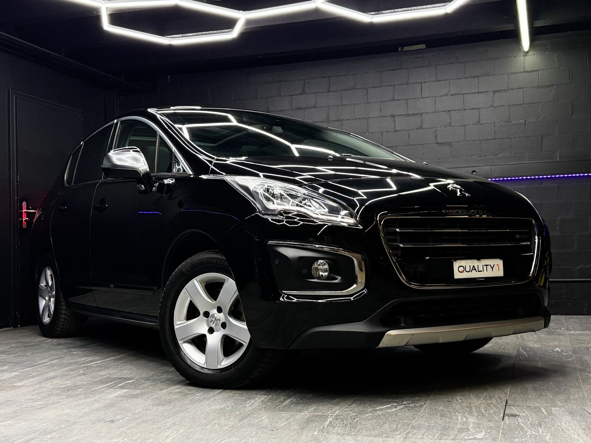PEUGEOT 3008 HYbrid4 2.0 HDI ETG6-image-0