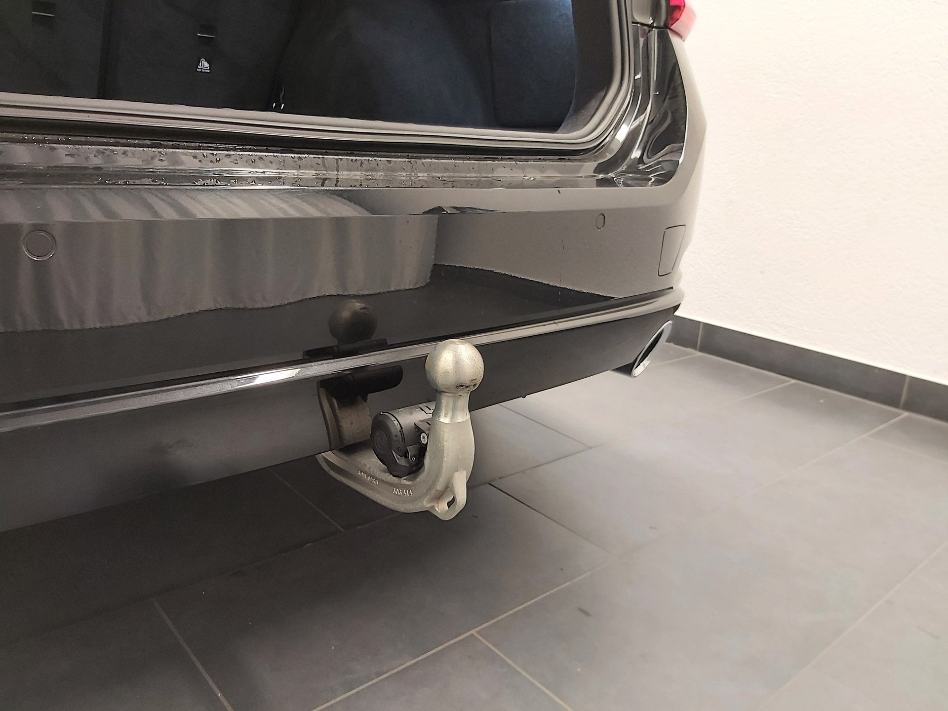 BMW 320d xDrive Touring-image-18