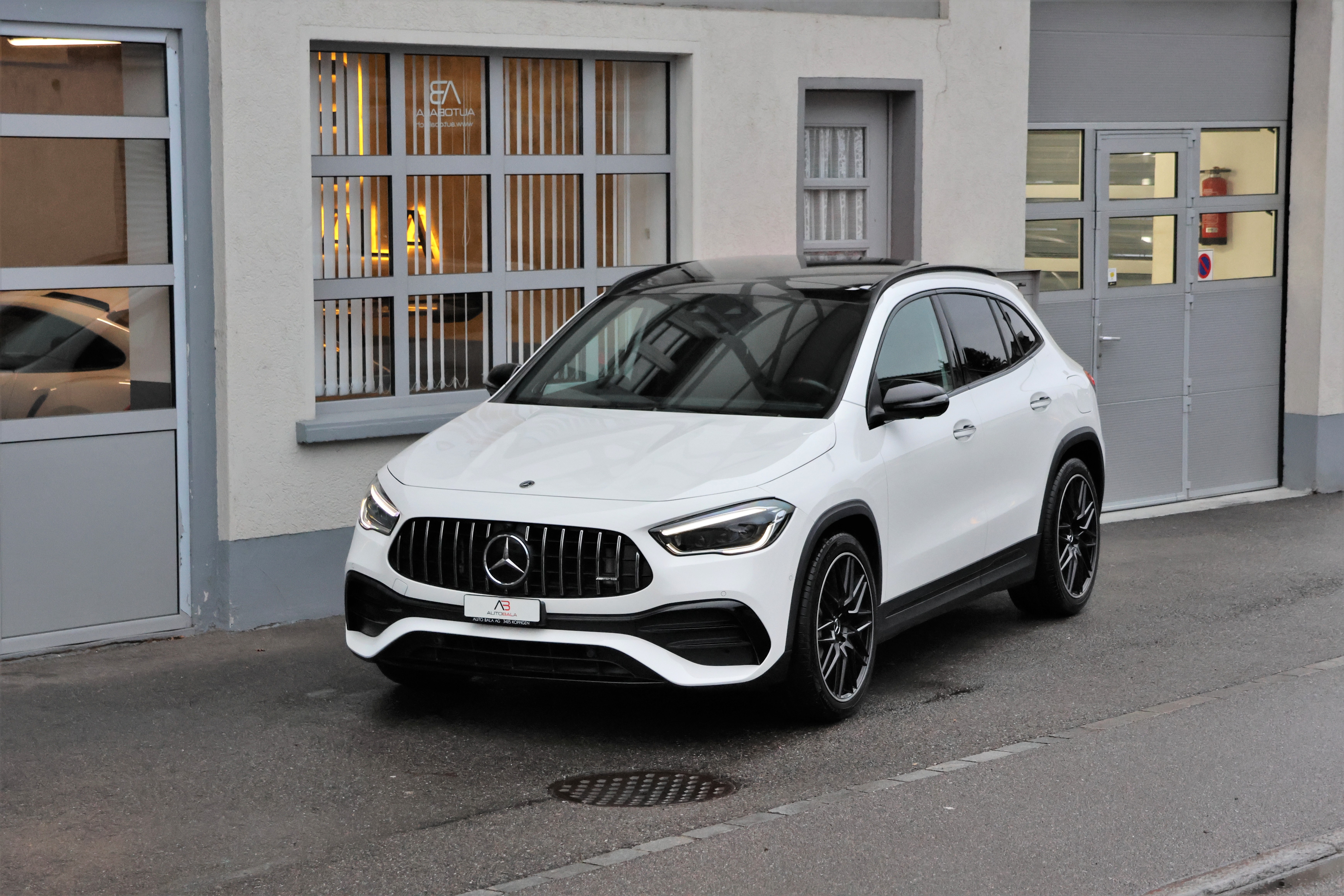 Car photo