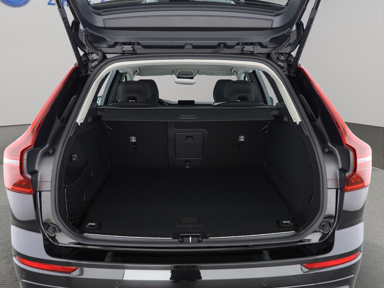 VOLVO XC60 2.0 T6 TE Plus Bright eAWD-image-12