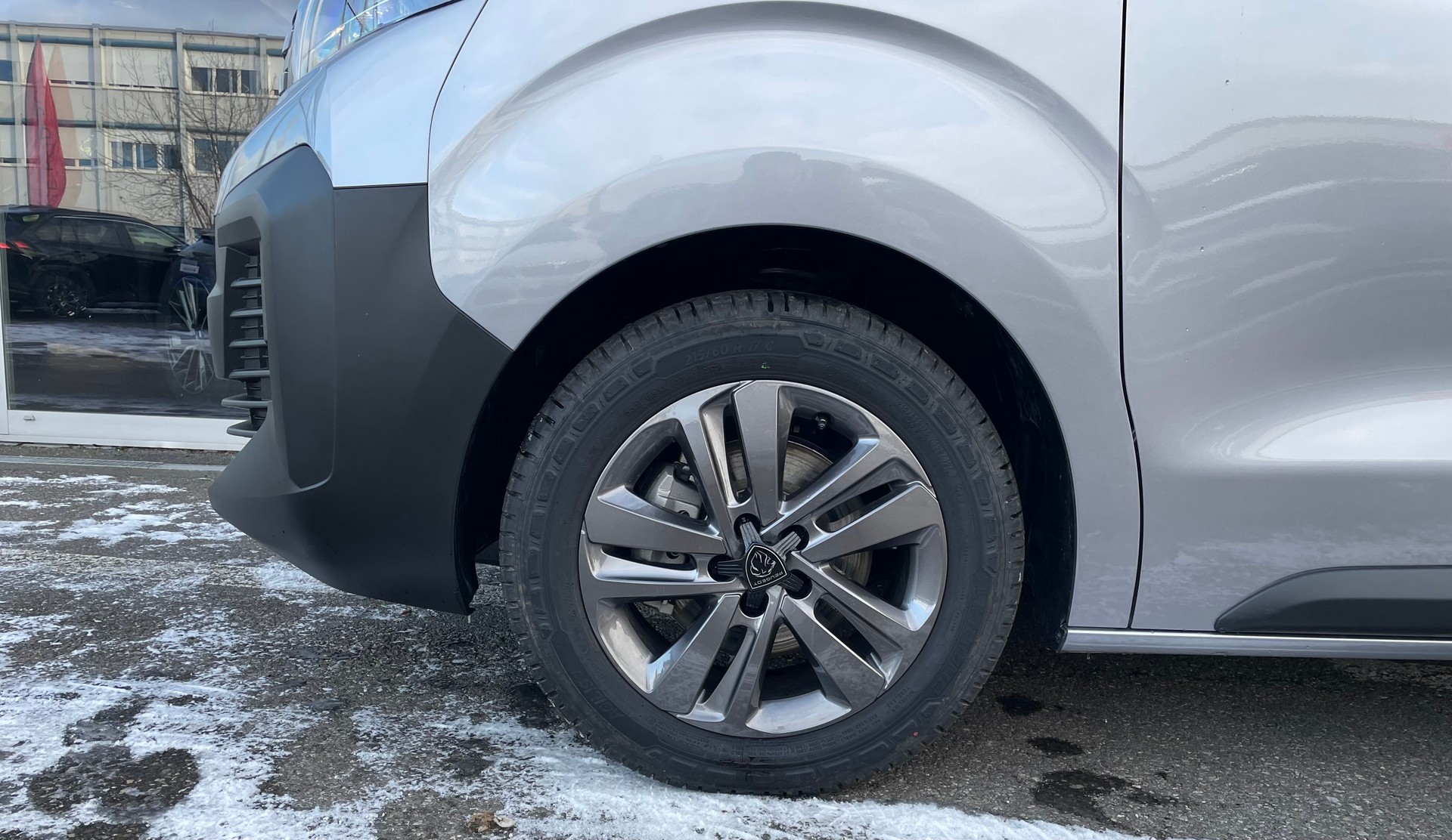 PEUGEOT Expert 2.0 BlueHDi 180 S&S Standard EAT8-image-5