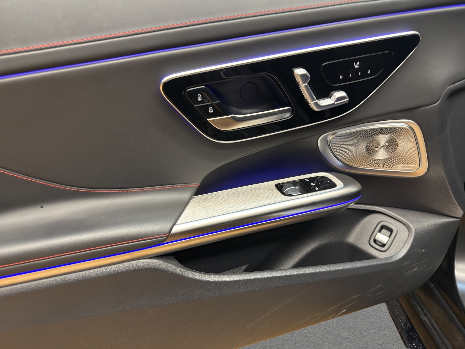 MERCEDES-BENZ CLE 53 4M - AMG - Coupé / DISTRONIC / 360 Grad Kamera / Panorama-Dach / Soundsystem-image-12