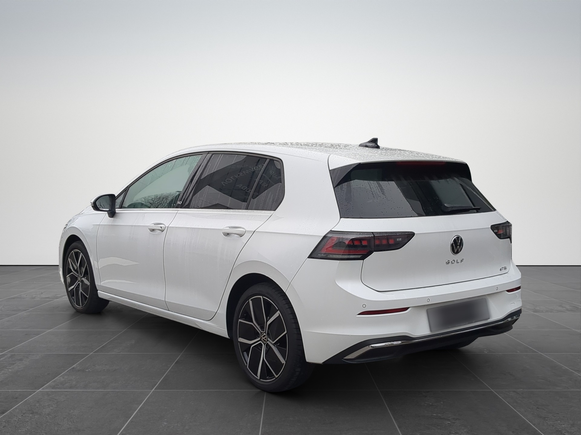VW Golf 1.5 e TSI mHEV Edition 50 DSG-image-2