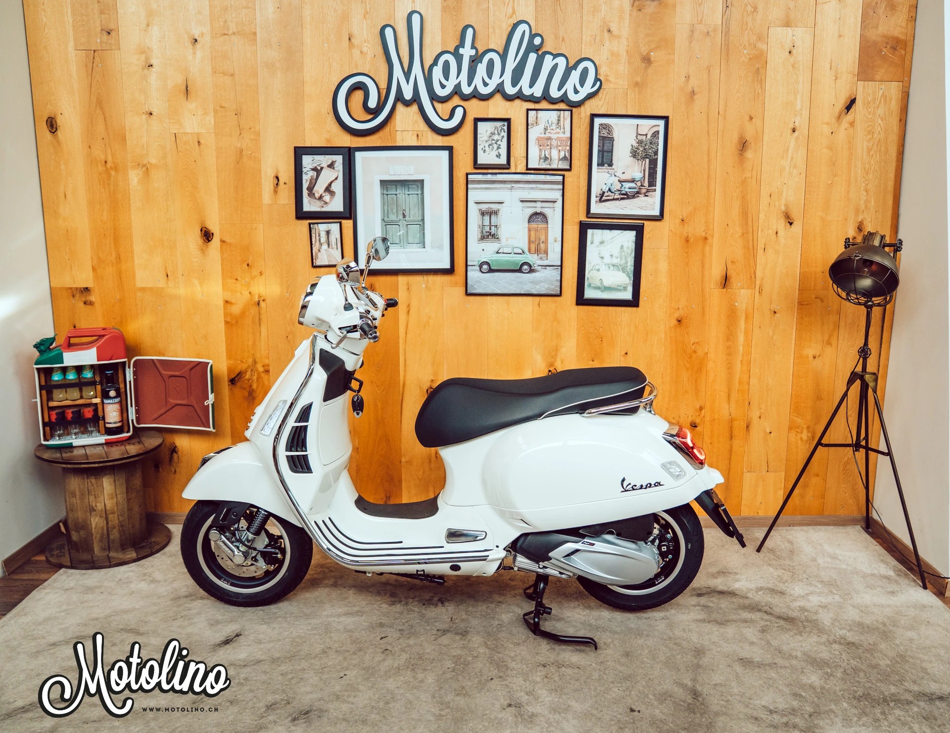 PIAGGIO Vespa GTS 125 Super RST Euro 5+-image-12