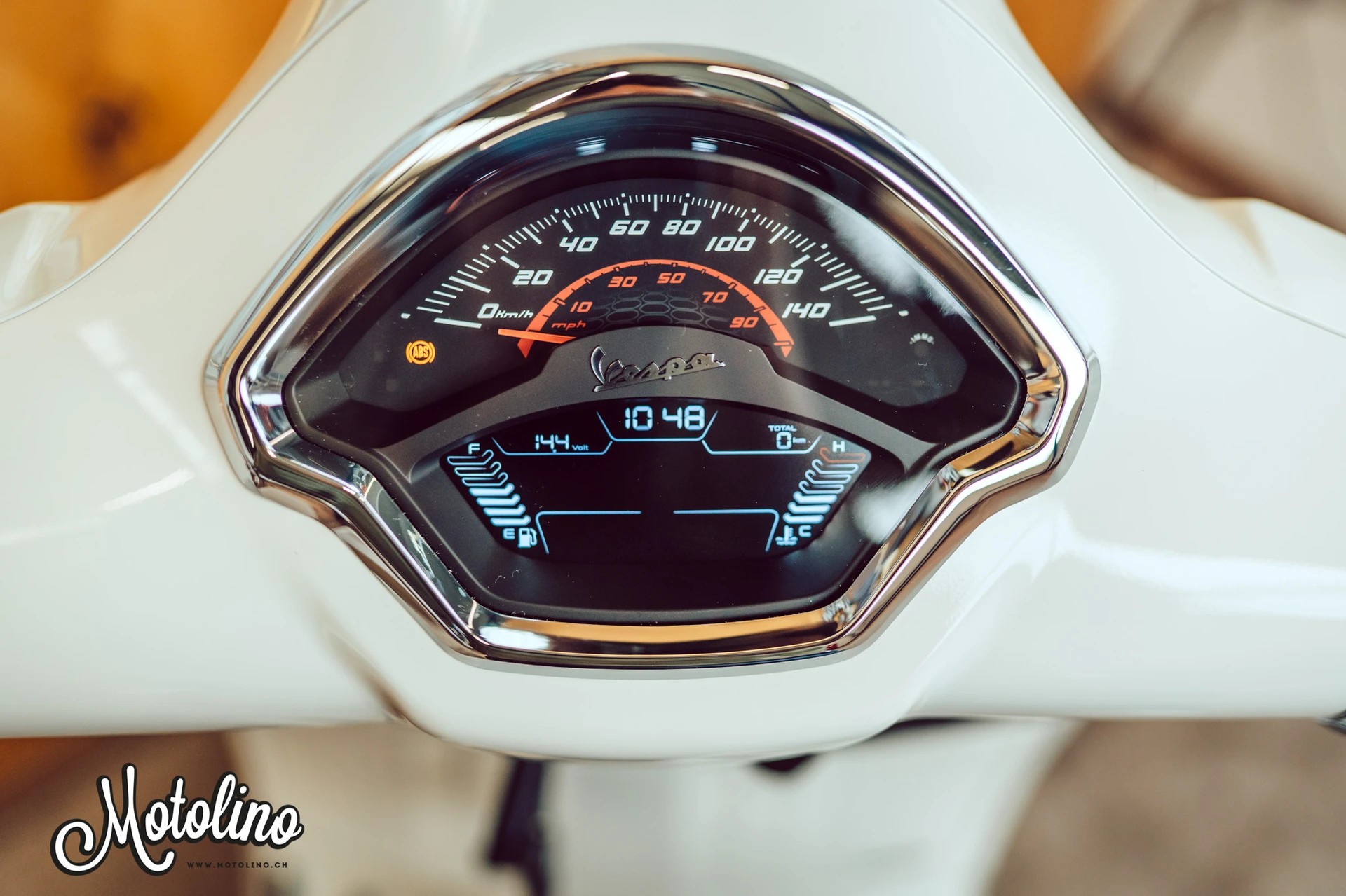 PIAGGIO Vespa GTS 125 Super RST Euro 5+-image-8