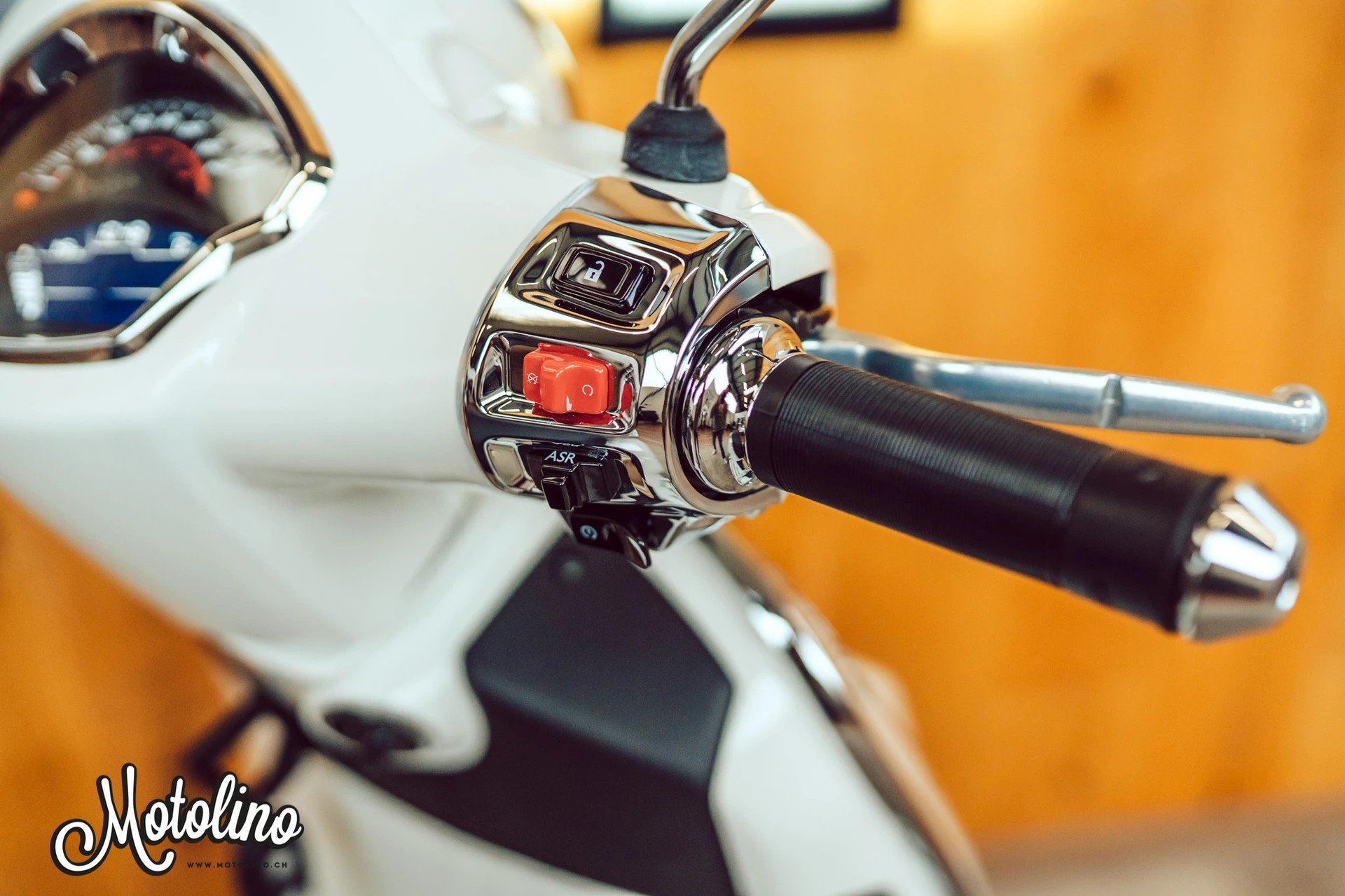 PIAGGIO Vespa GTS 125 Super RST Euro 5+-showroom-element-2