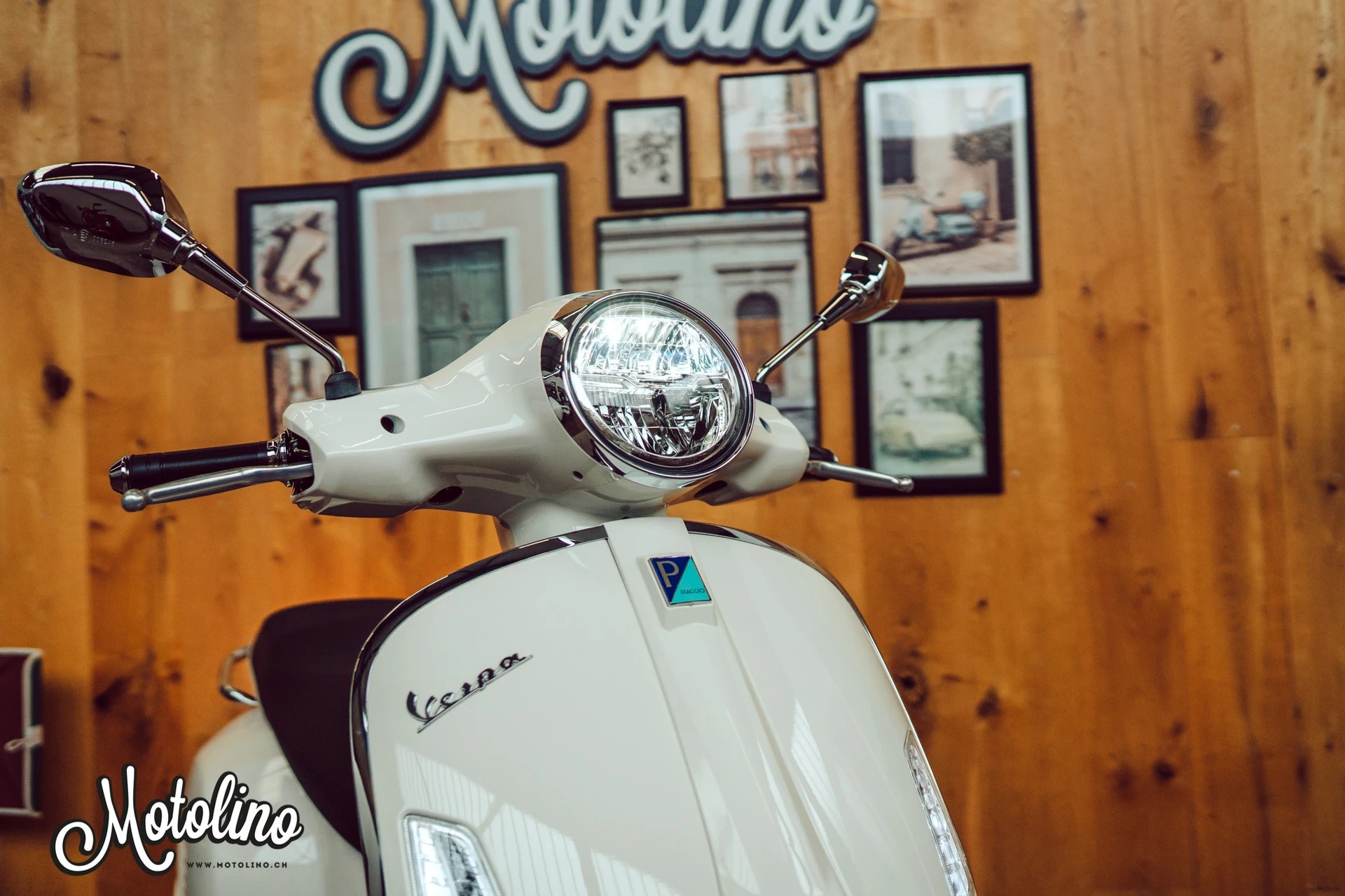 PIAGGIO Vespa GTS 125 Super RST Euro 5+-image-4