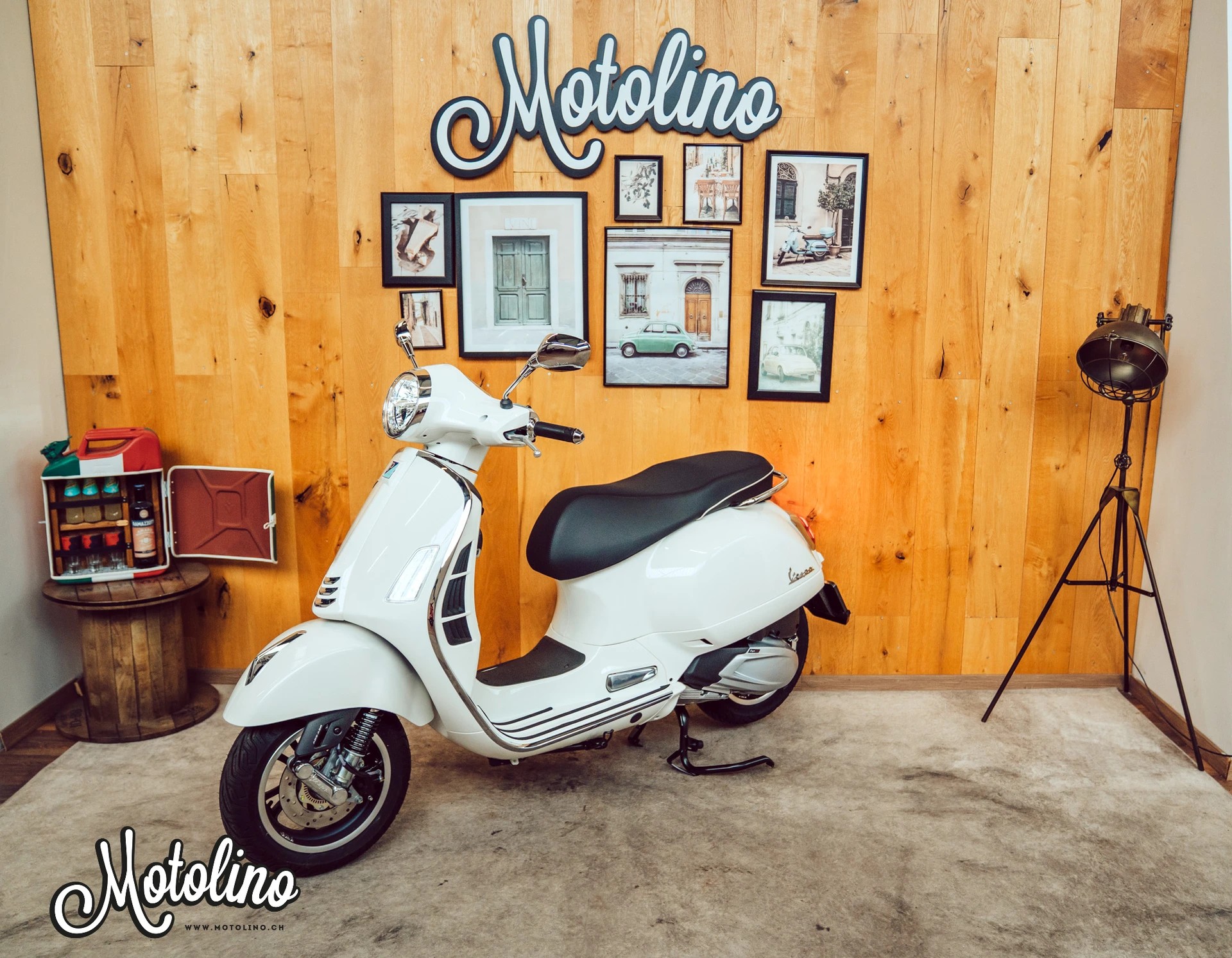 PIAGGIO Vespa GTS 125 Super RST Euro 5+-image-10