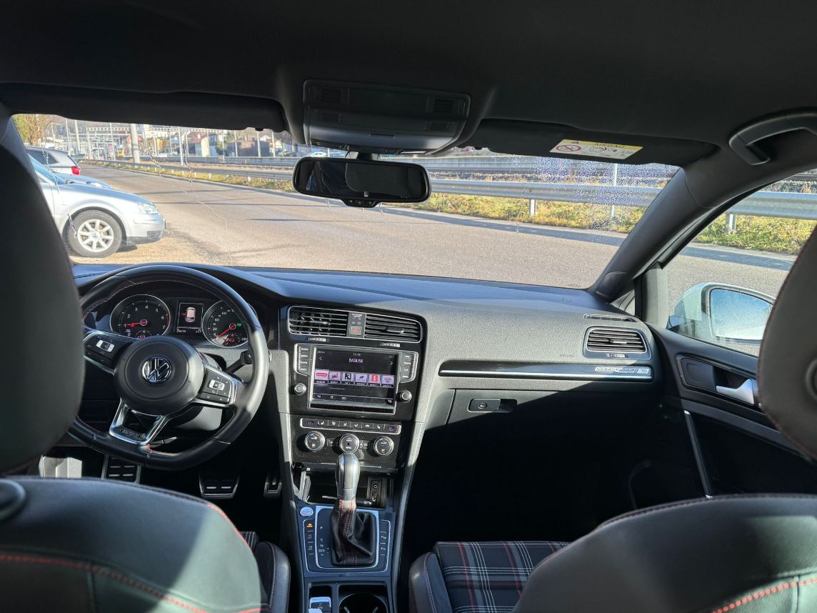 VW Golf VII 2.0 TSI GTI Performance DSG-image-9