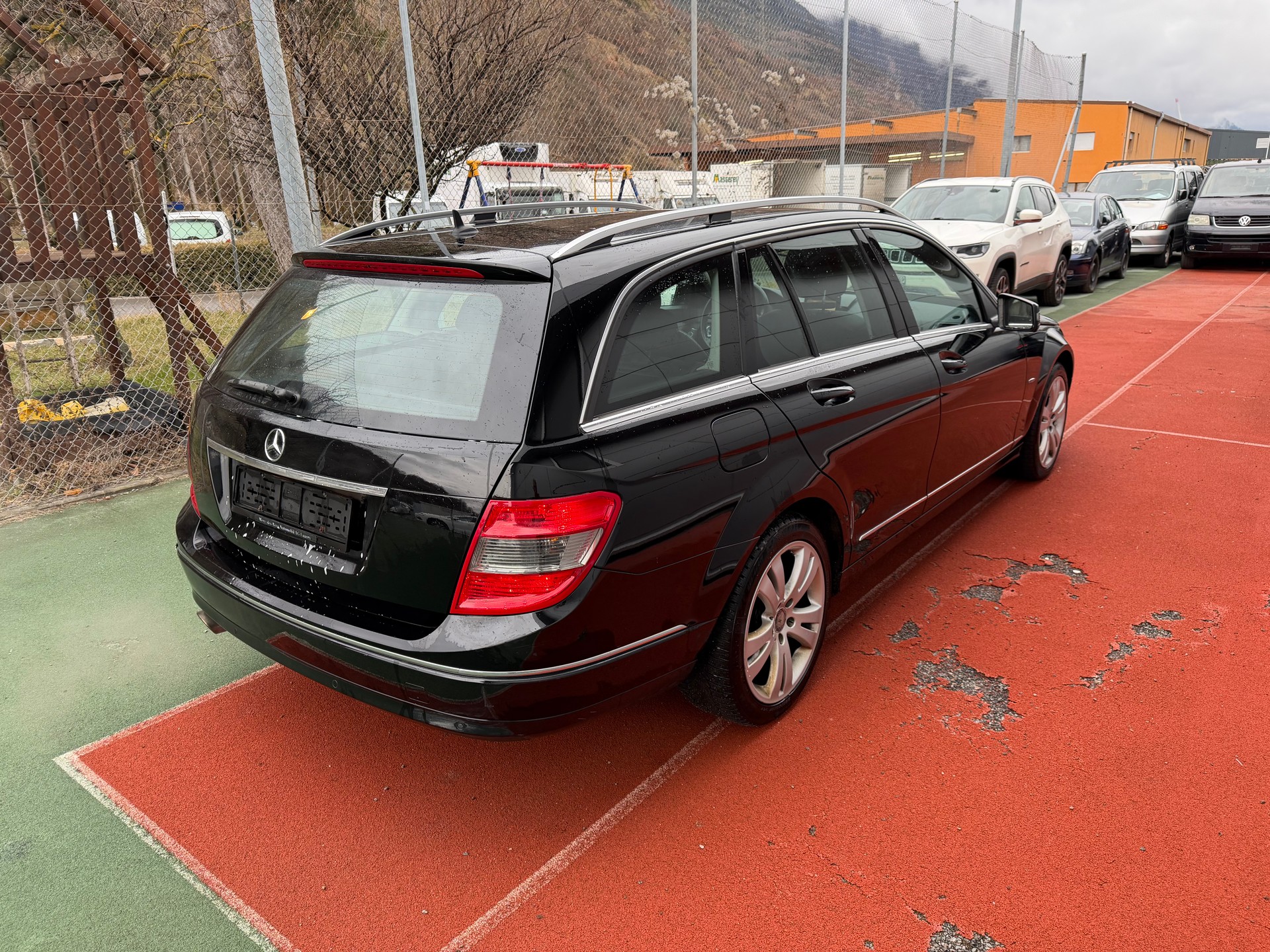 MERCEDES-BENZ C 250 CGI BlueEfficiency Elégance Automatic-image-4