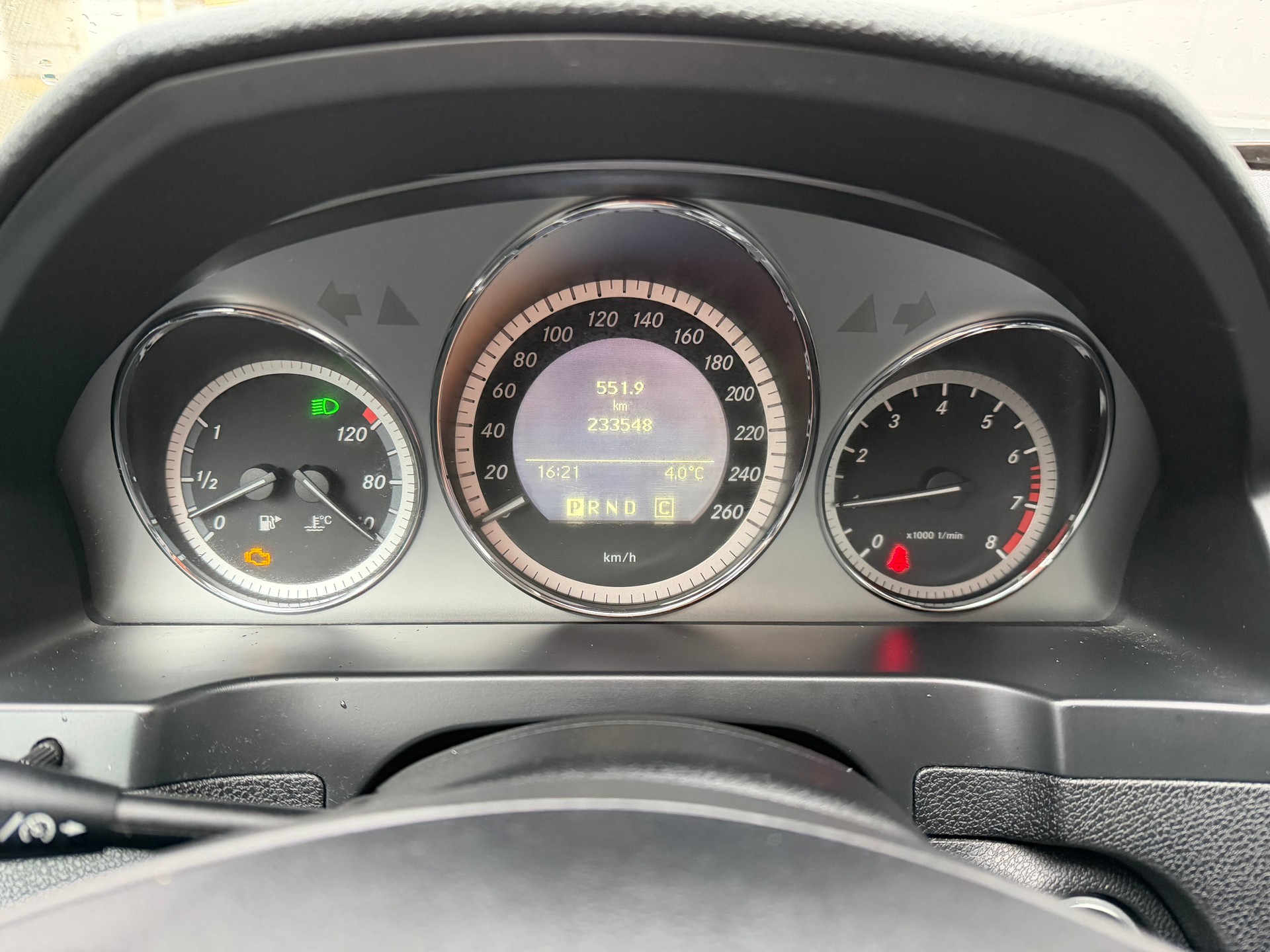 MERCEDES-BENZ C 250 CGI BlueEfficiency Elégance Automatic-image-6