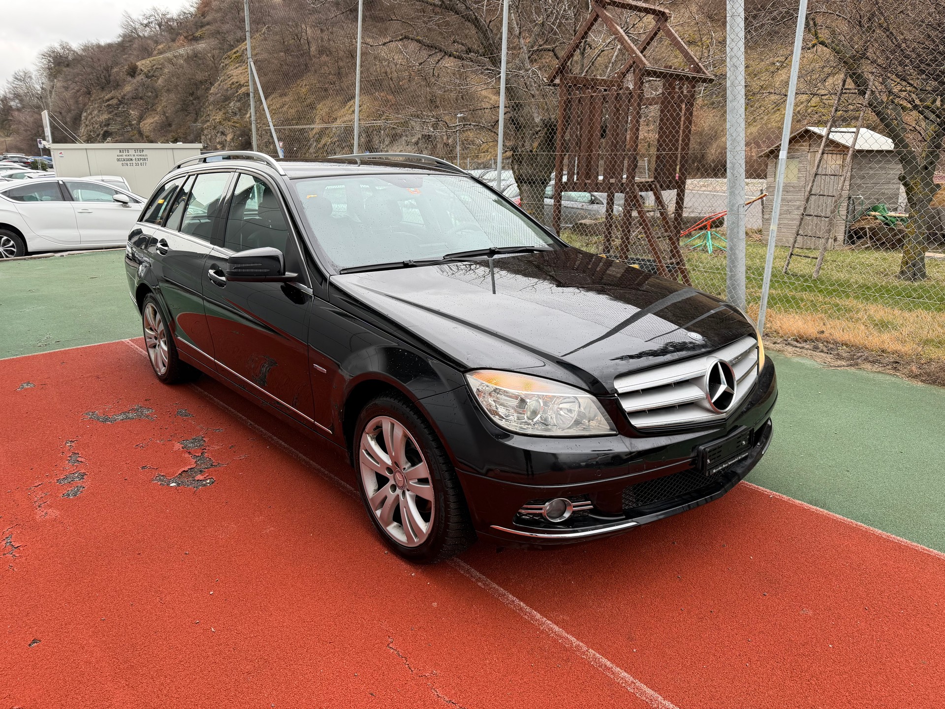MERCEDES-BENZ C 250 CGI BlueEfficiency Elégance Automatic-image-1