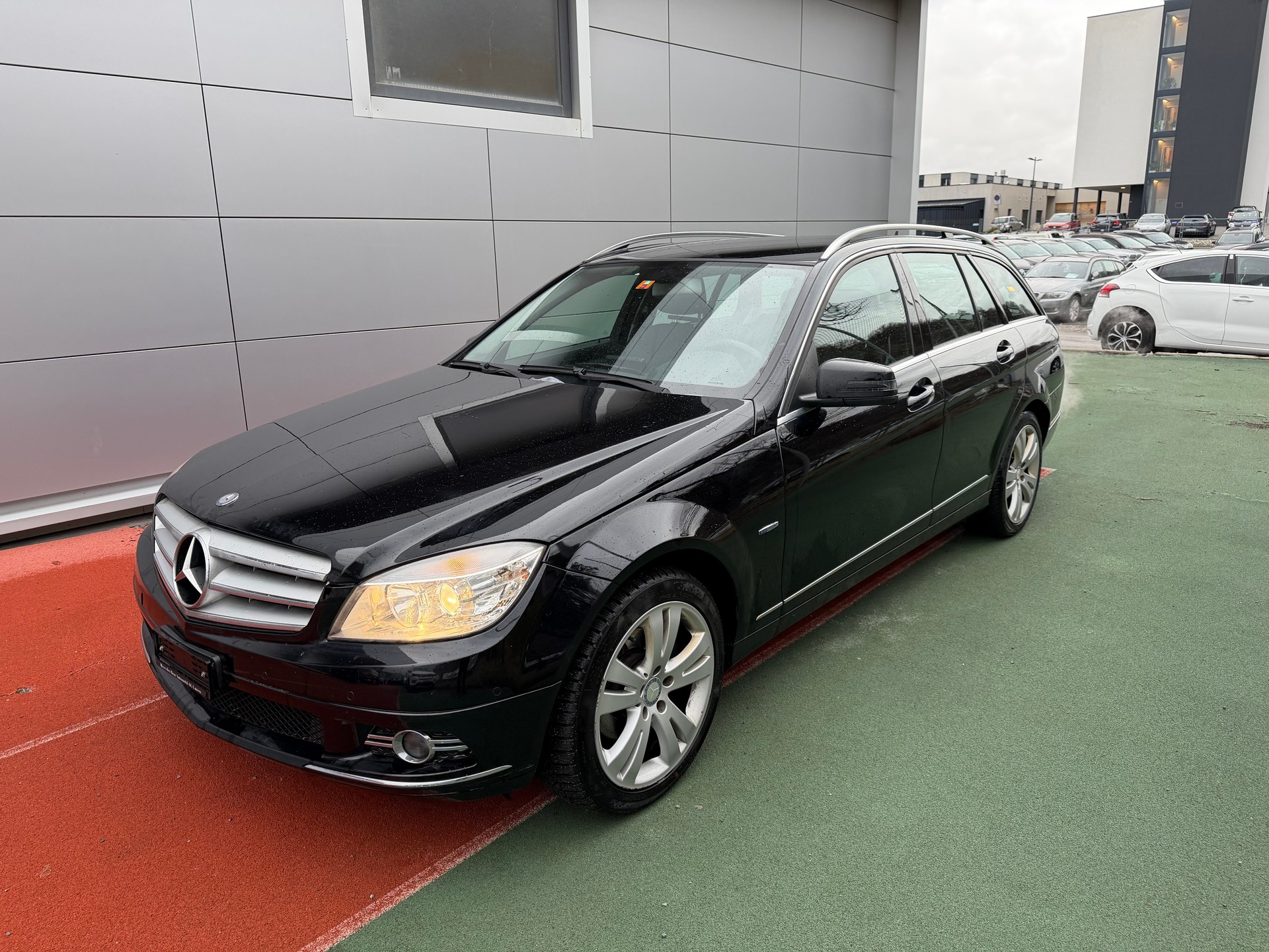 MERCEDES-BENZ C 250 CGI BlueEfficiency Elégance Automatic-image-0