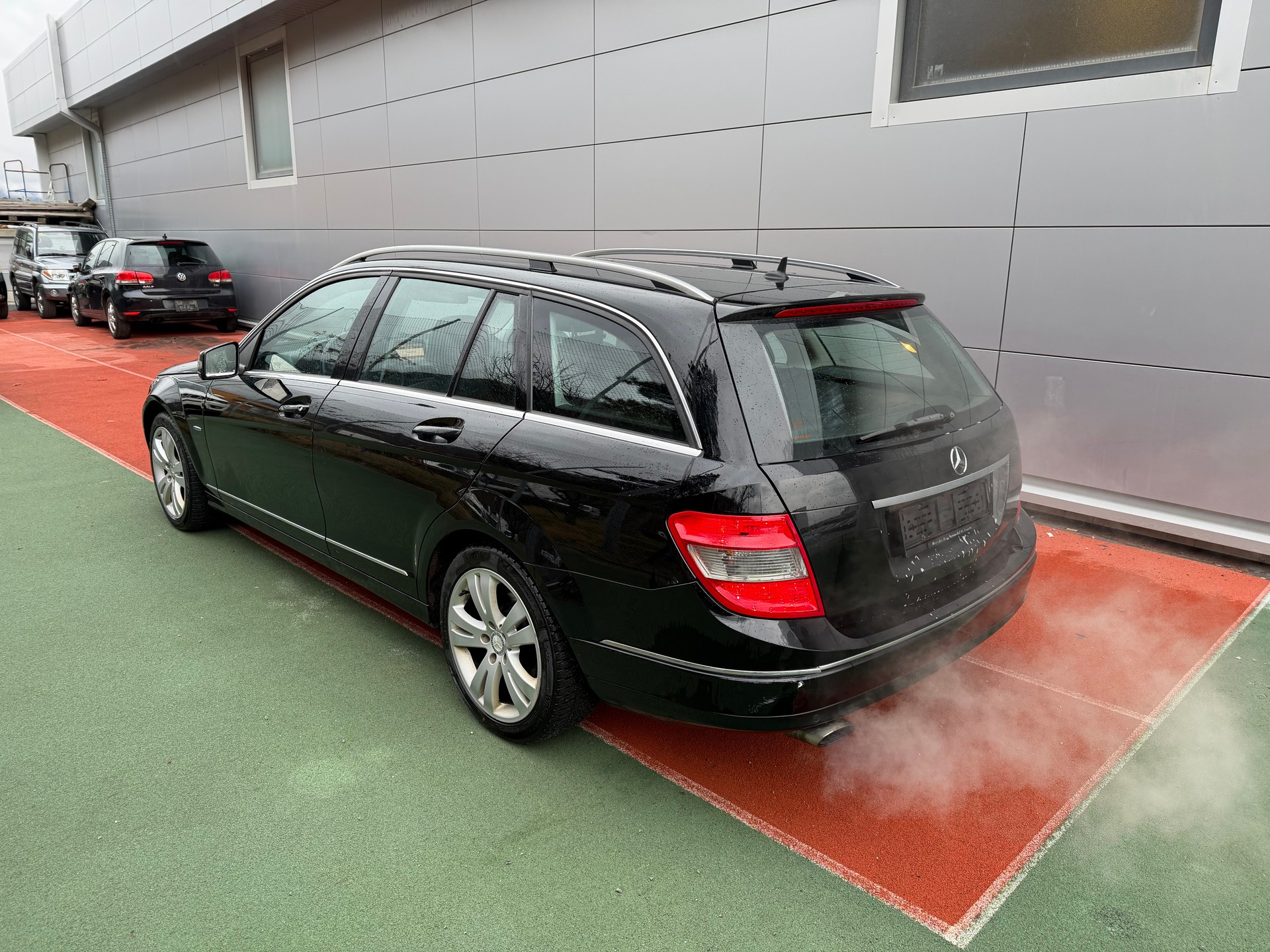 MERCEDES-BENZ C 250 CGI BlueEfficiency Elégance Automatic-image-3