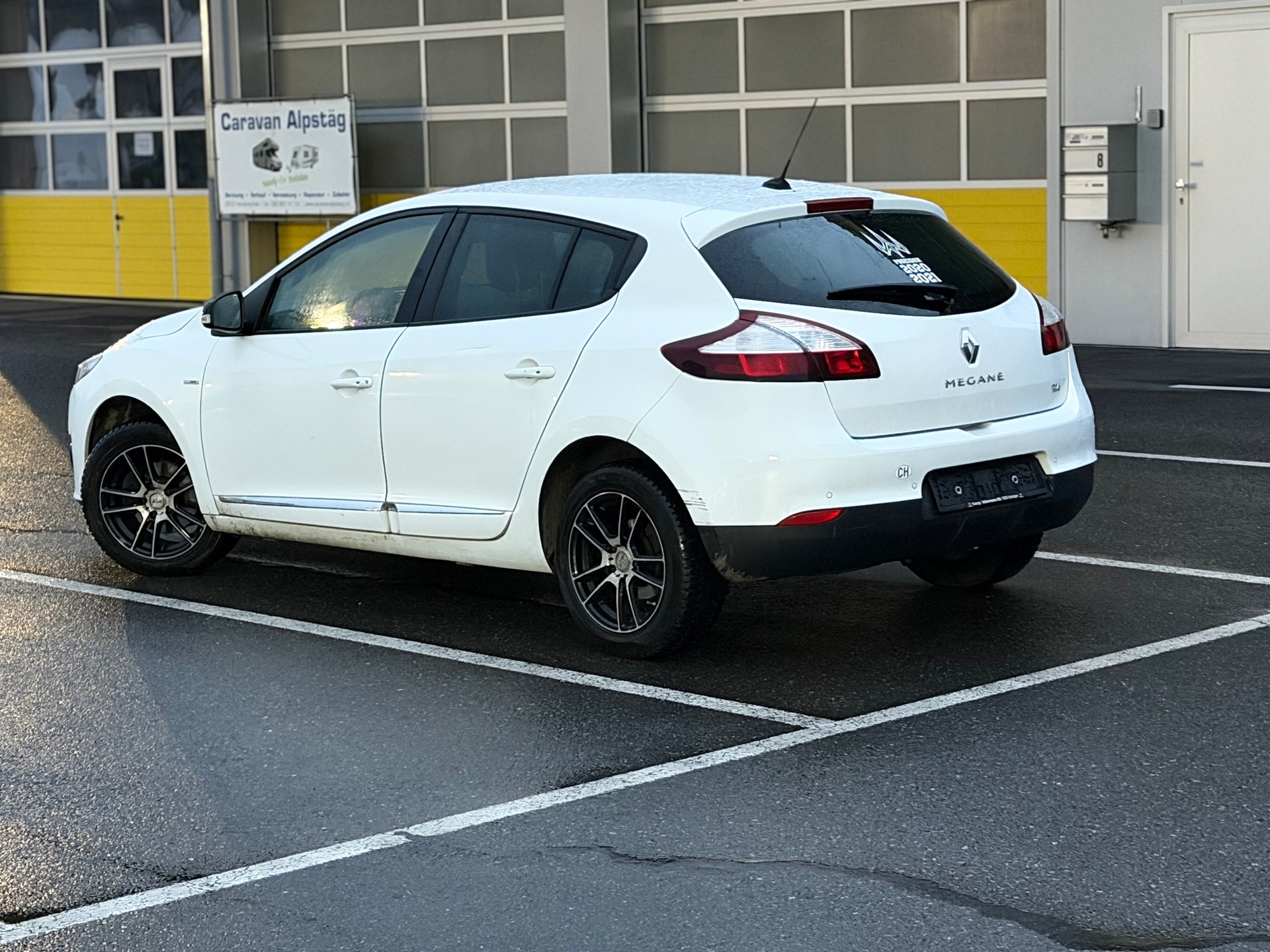 RENAULT Mégane 1.2 16V Turbo Bose-image-3
