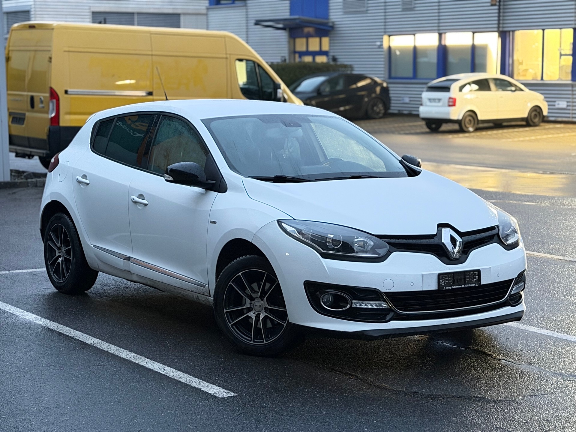 RENAULT Mégane 1.2 16V Turbo Bose-image-0