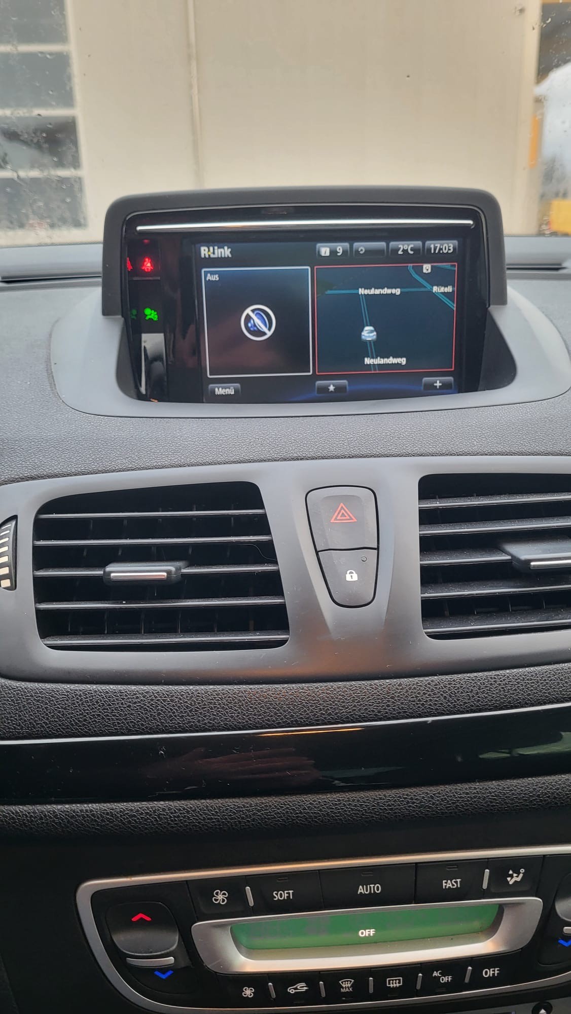 RENAULT Mégane 1.2 16V Turbo Bose-image-8