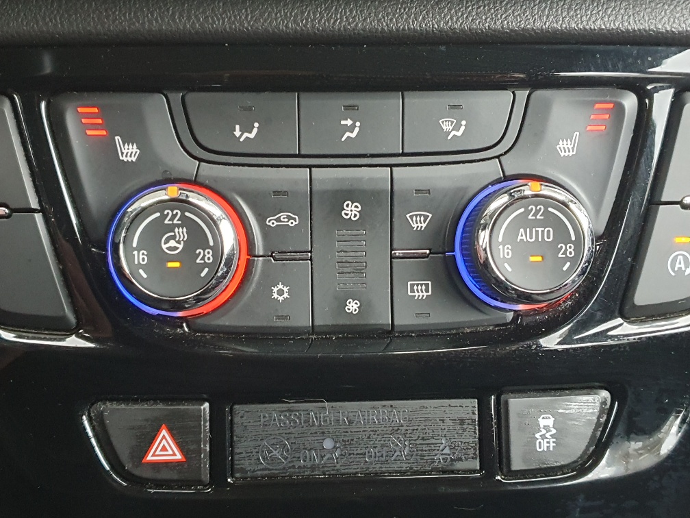 OPEL Mokka X 1.4i 16V Turbo Excellence 4WD-image-8
