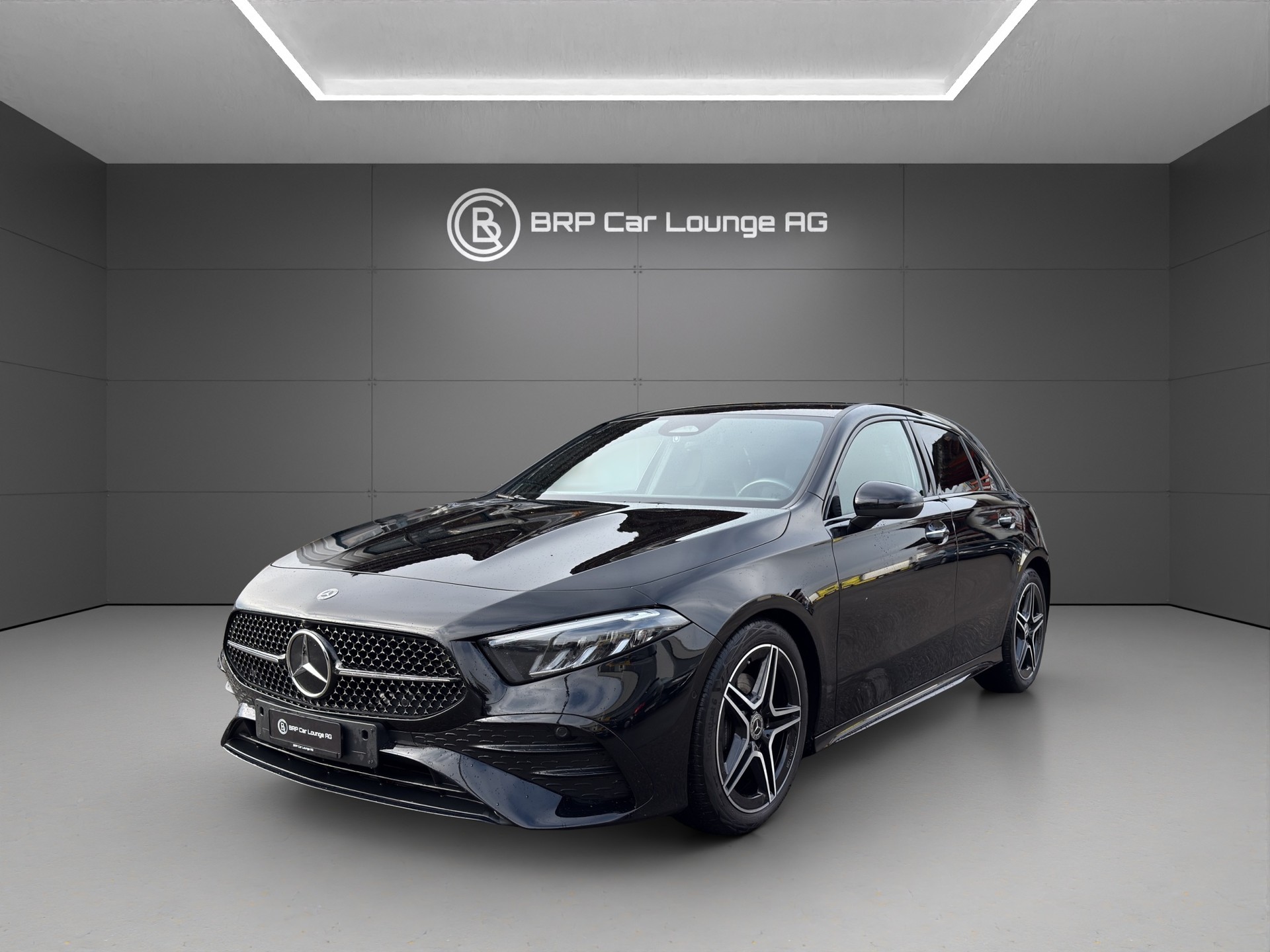 MERCEDES-BENZ A 180d * FACELIFT * AMG Line *-showroom-element-1