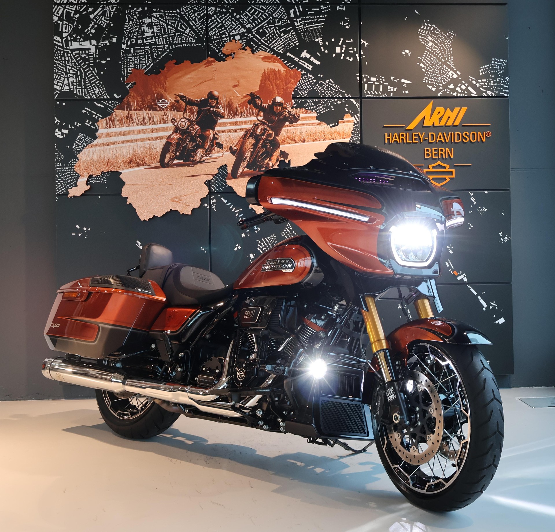 HARLEY-DAVIDSON FLHXSE Street Glide CVO 121-image-4