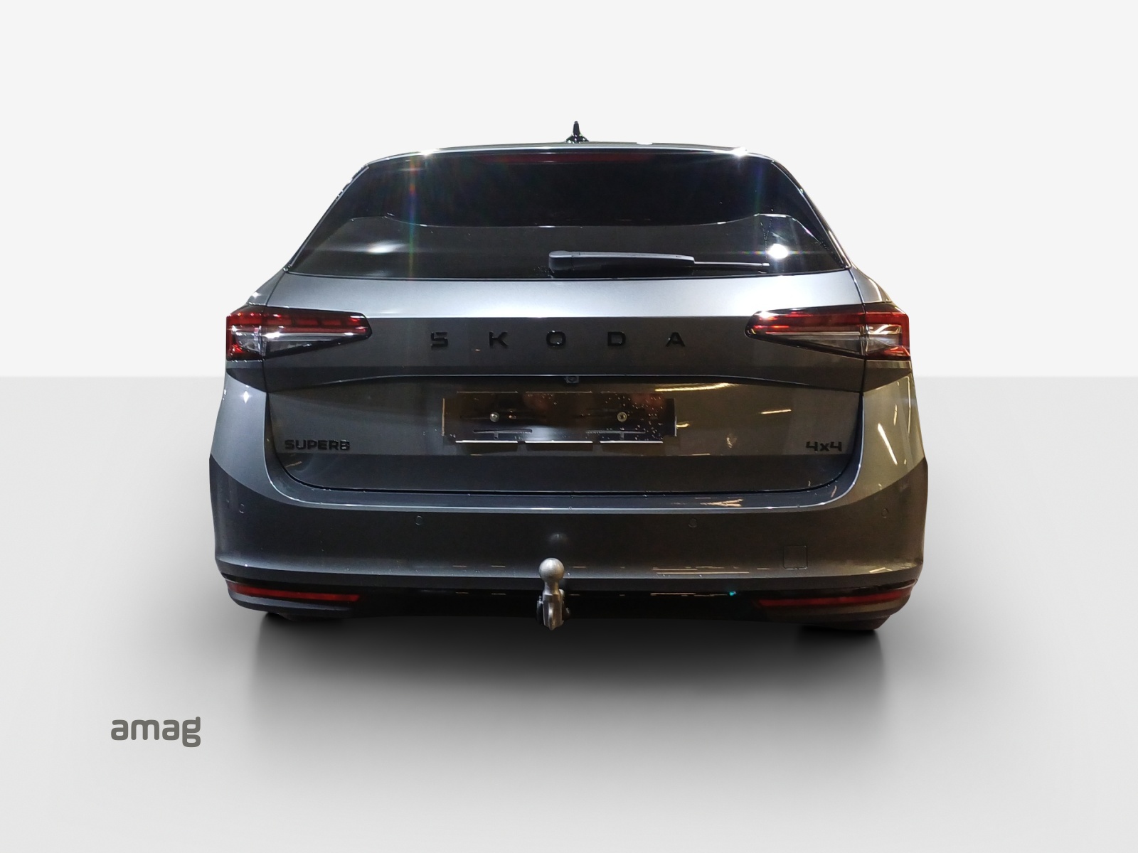 SKODA Superb Combi 2.0 TSI Sportline 4x4 DSG-showroom-element-3