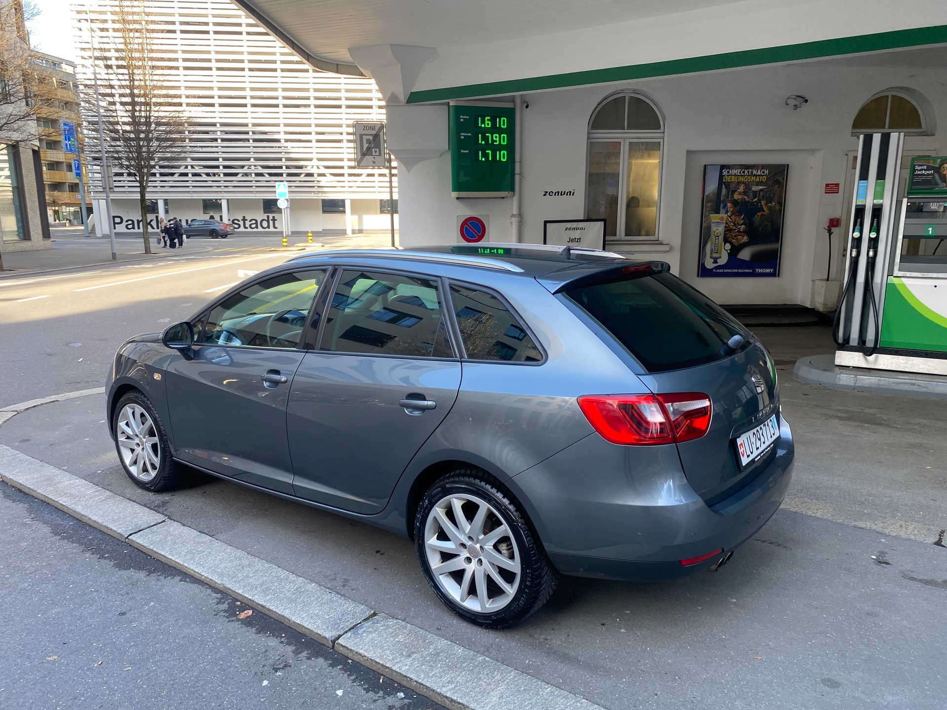 SEAT Ibiza ST 1.4 TSI FR DSG-image-4