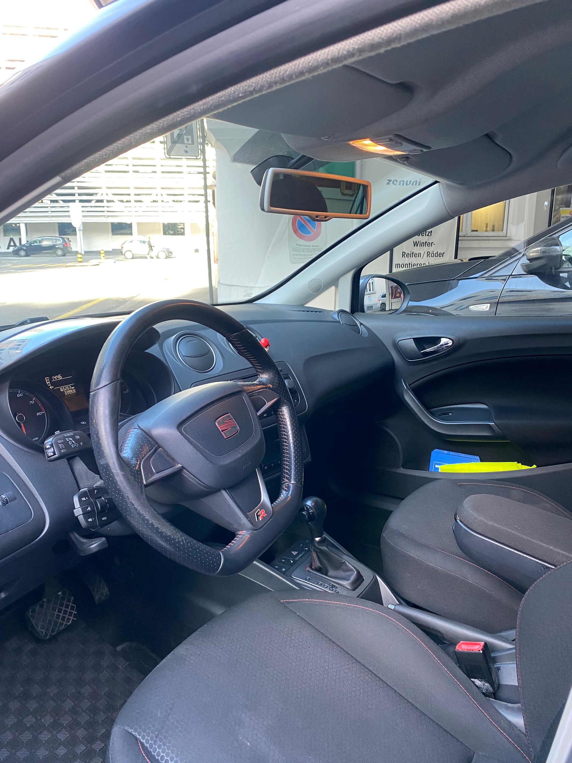SEAT Ibiza ST 1.4 TSI FR DSG-image-6