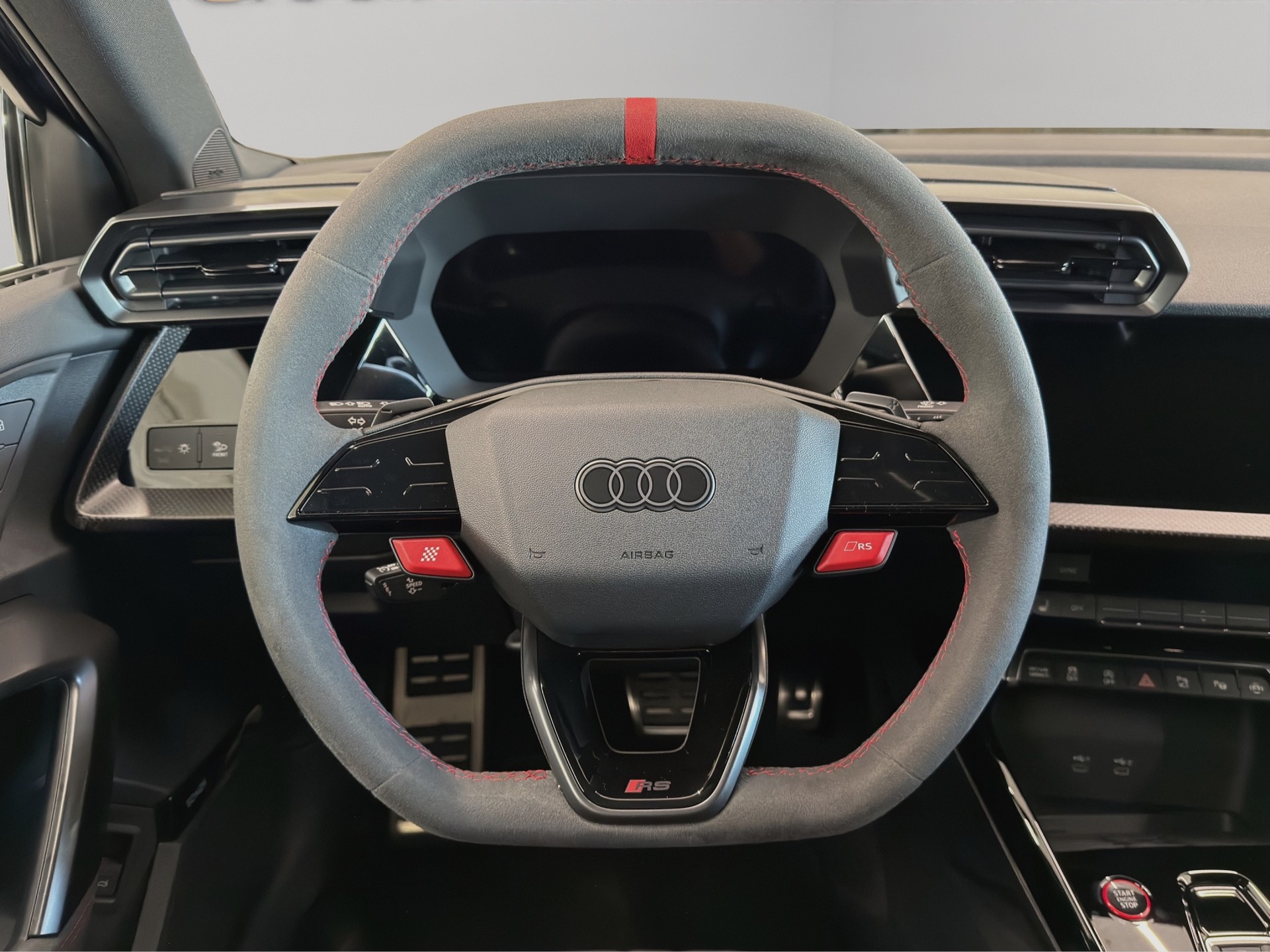 AUDI RS3 Limousine 2.5 TSI quattro S-tronic MTM-Umbau-image-15