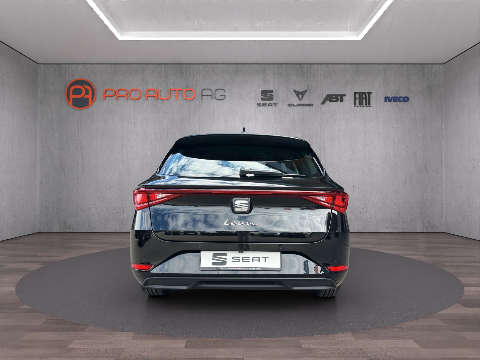 SEAT Leon ST 1.5 eTSI mHEV DSG Style-image-3