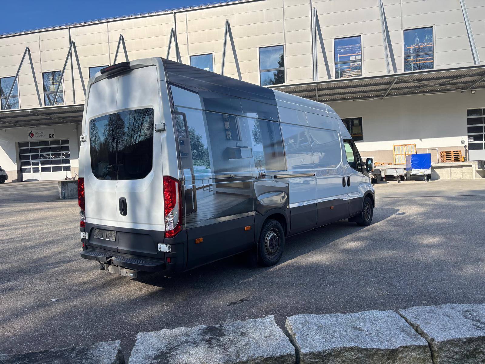 IVECO IVECO 35S16V Daily-image-2